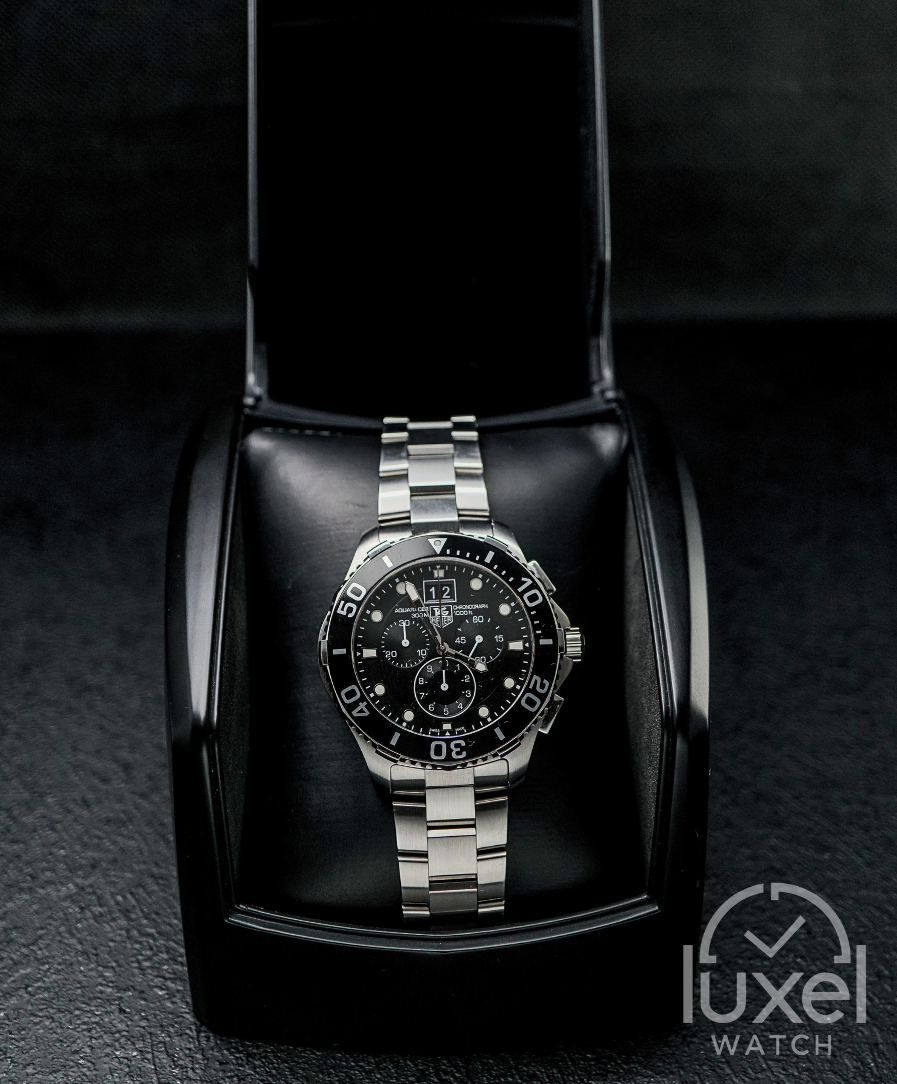 Aquaracer Grande Date Chronograph Black Dial