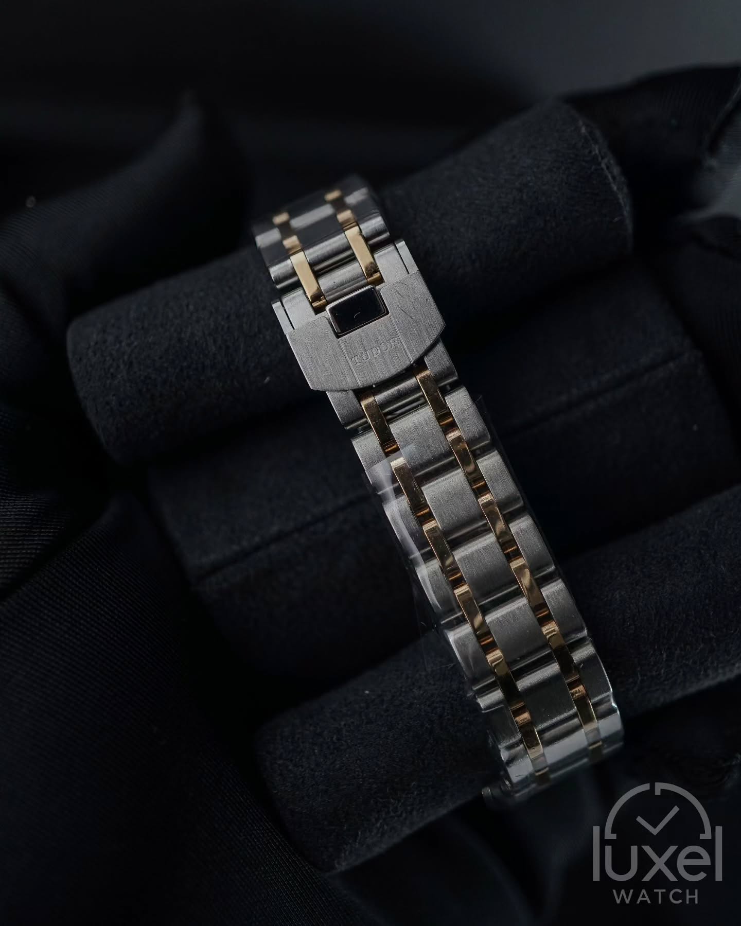 Royal Black Dial 28mm Two-Tone Steel M28303-0003