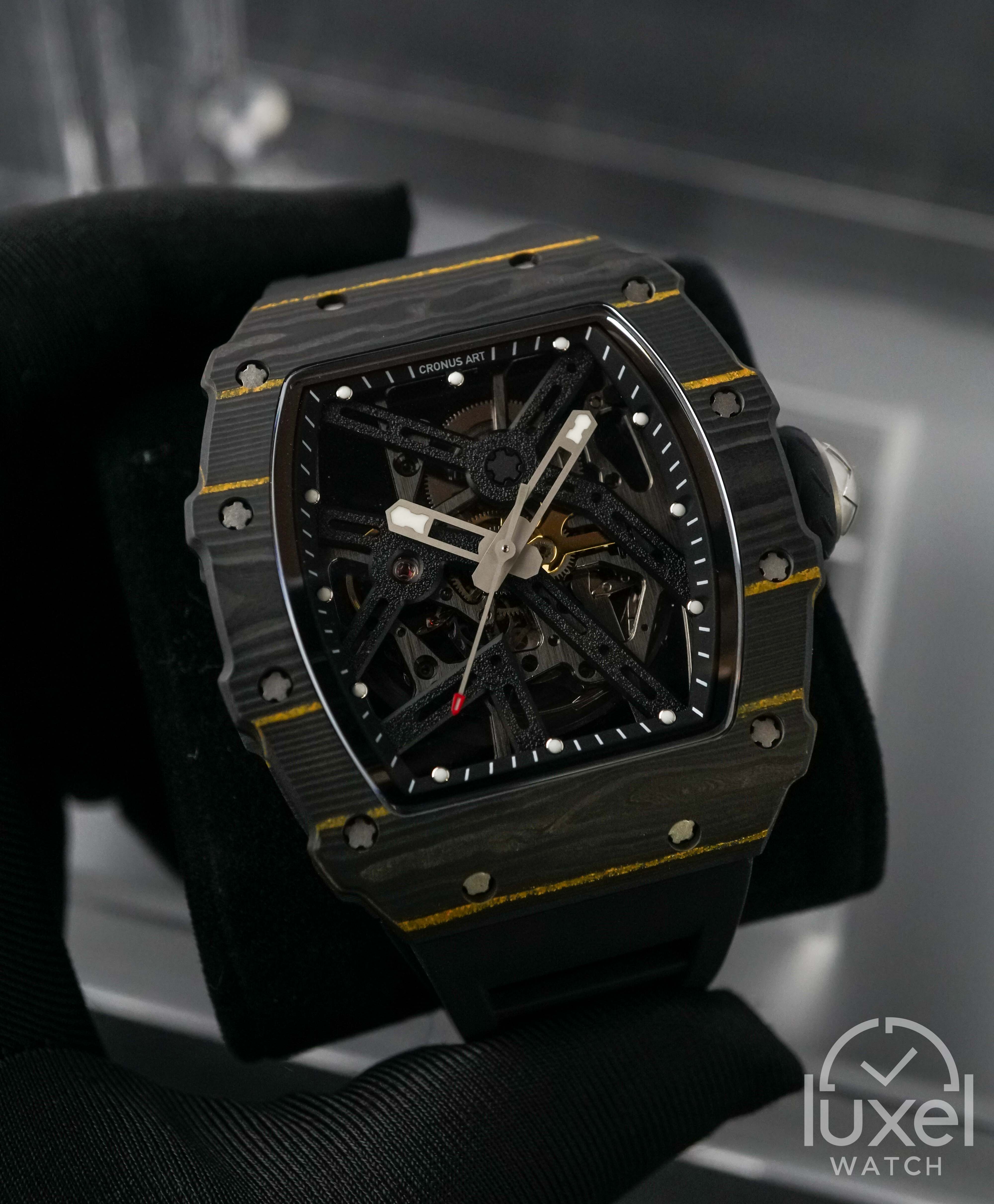 cronus art NTPT Carbon Fiber Silverstone Circuit All Black 50mm x 44mm NTPT Carbon Fiber Case CM002-12C