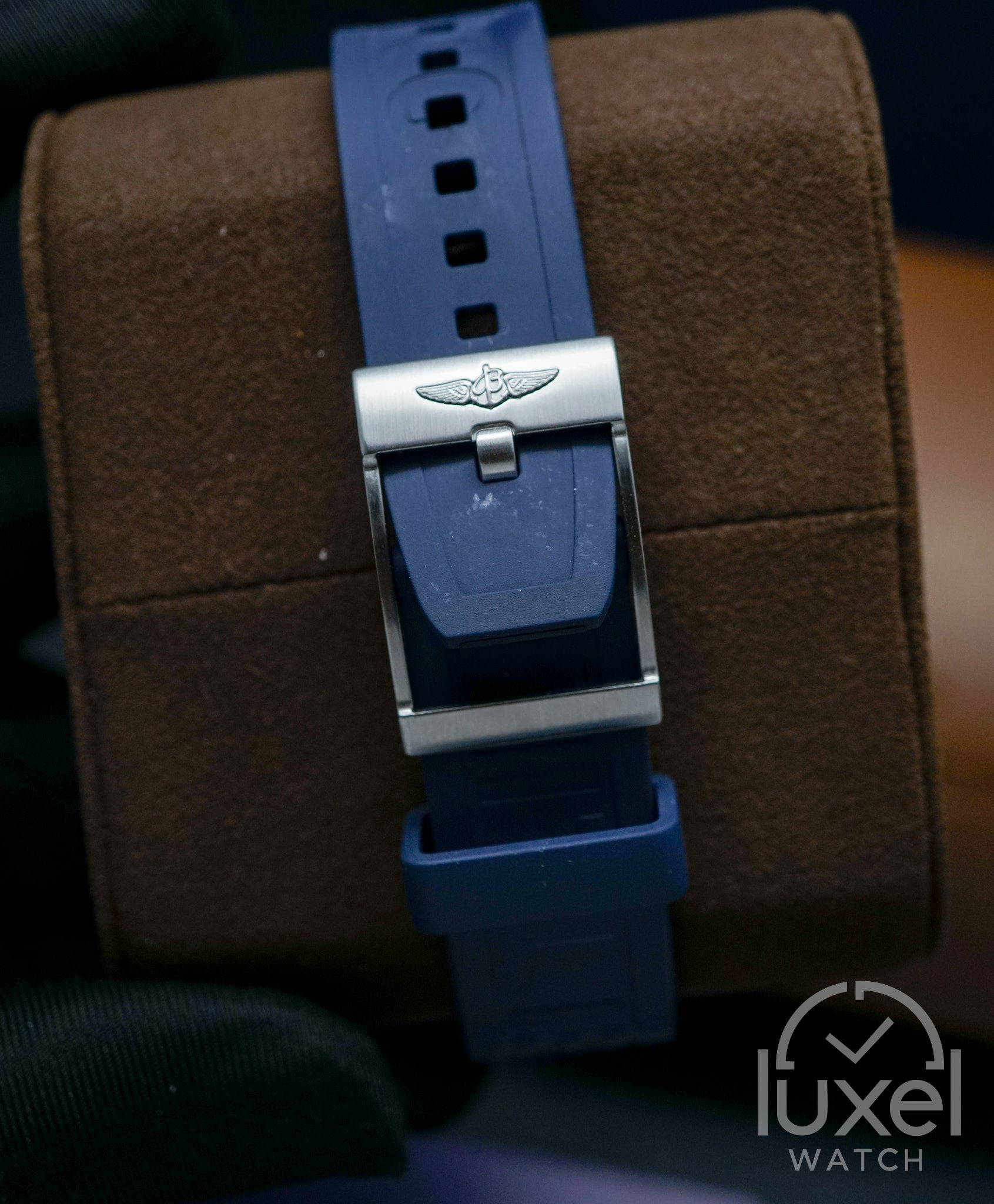 Superocean Automatic 42 White Dial Blue Rubber Strap 42 mm A17366D81A1S1