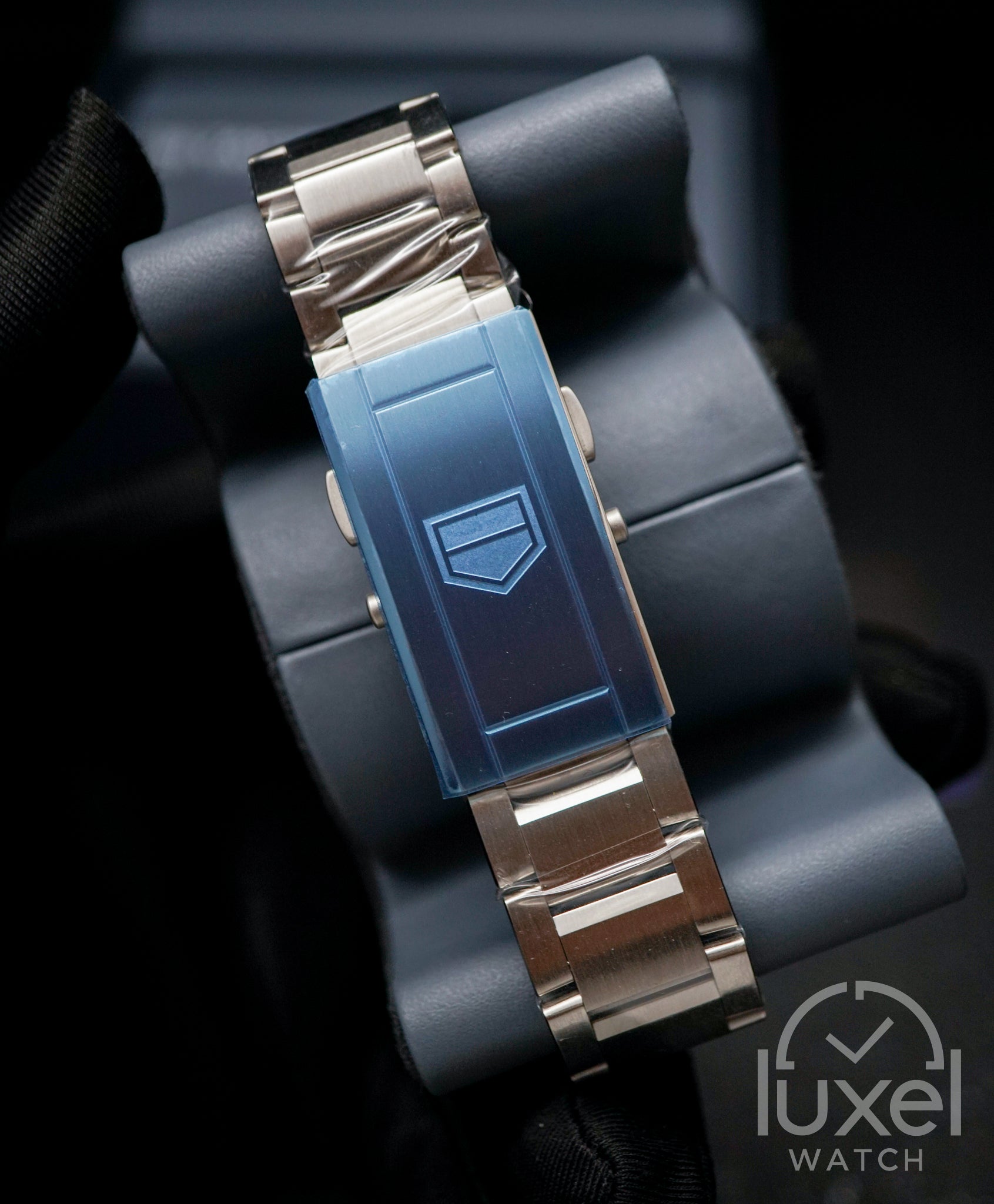 Aquaracer Professional 300 GMT Green Sunray Dial Steel Bracelet 42 mm Steel Case