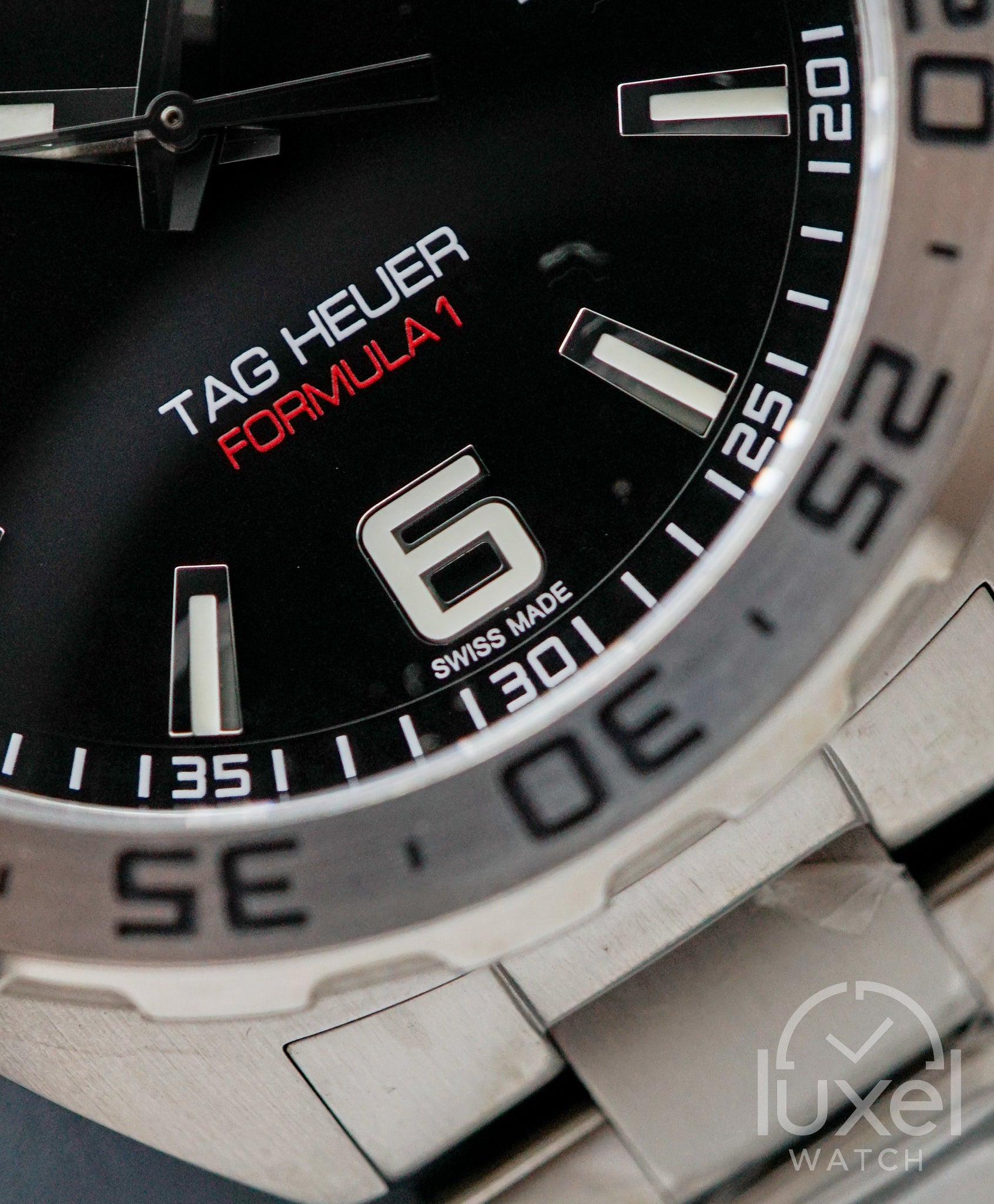 Formula 1 Date Black Dial Steel Bracelet 41 mm Steel WAZ1112.BA0875