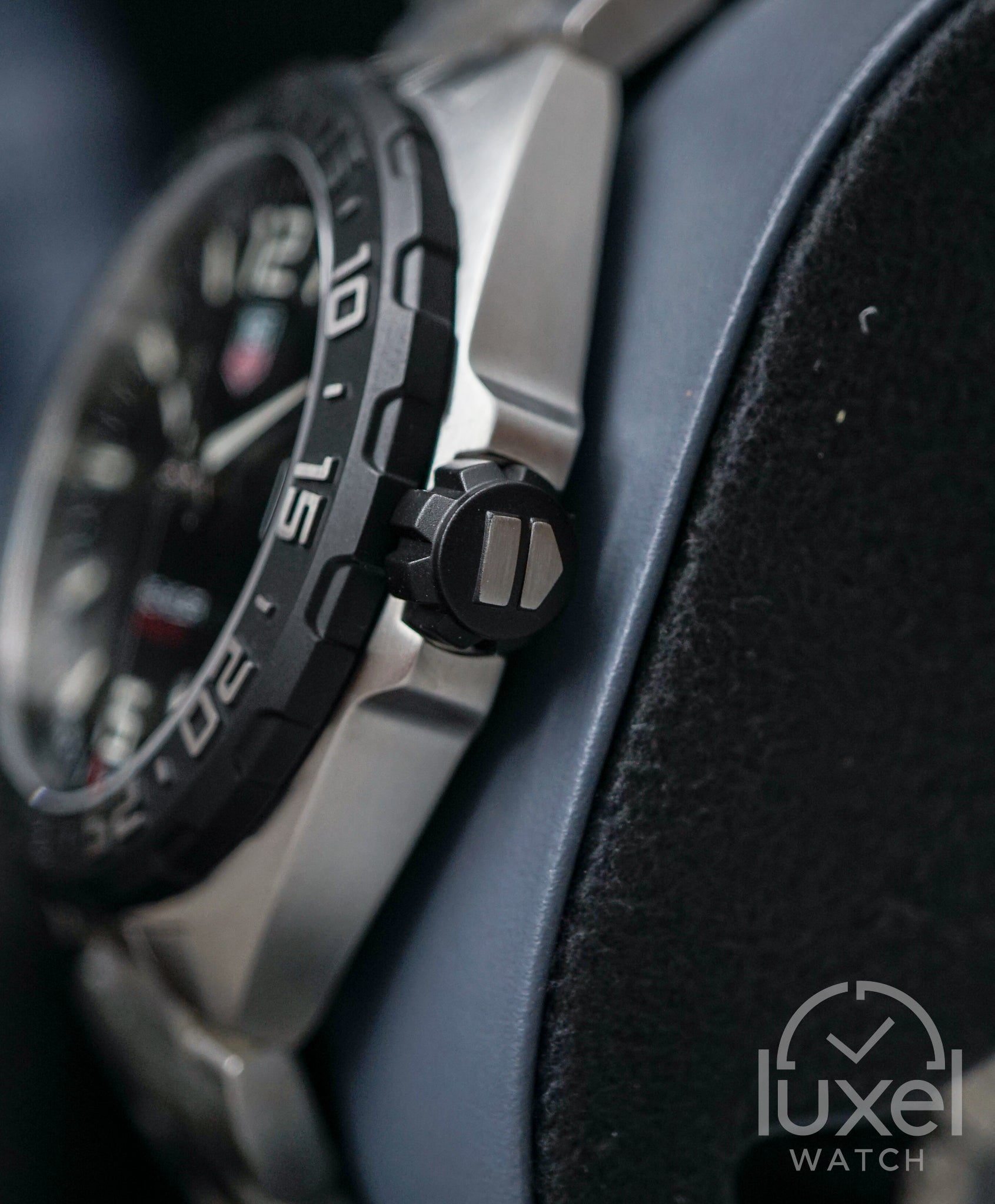 Formula 1 Date Black Opalin Dial Steel Bracelet 41 mm Steel Case WAZ1110.BA0875