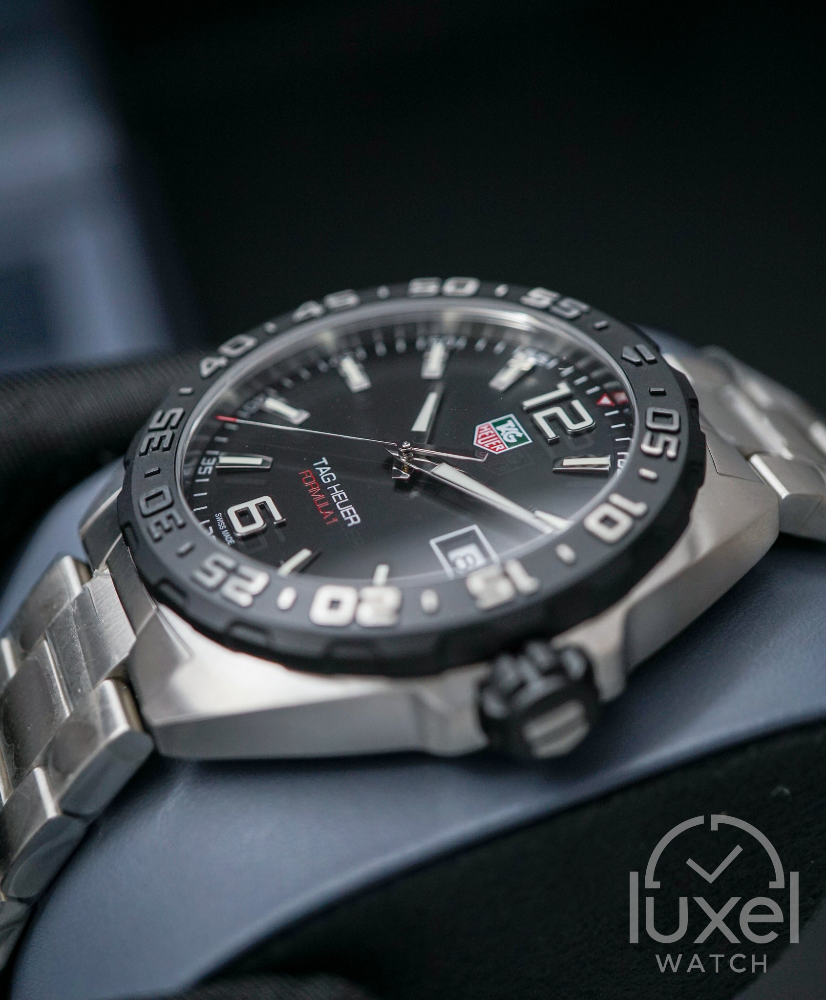 Formula 1 Date Black Opalin Dial Steel Bracelet 41 mm Steel Case WAZ1110.BA0875