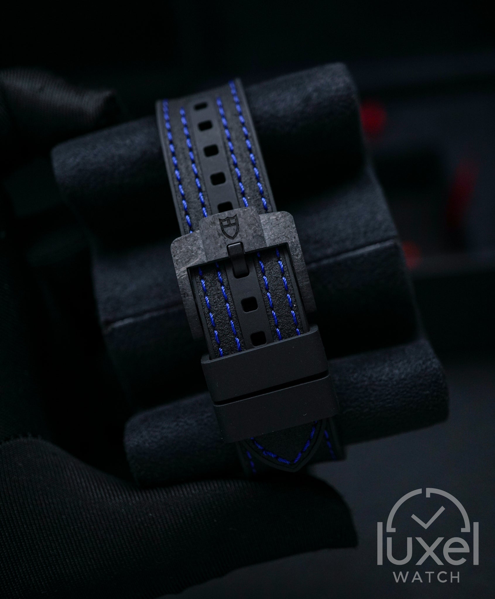 Black Bay Chrono “Carbon 25” White Racing Dial 42 mm Carbon Fibre Case M79377KN-0001