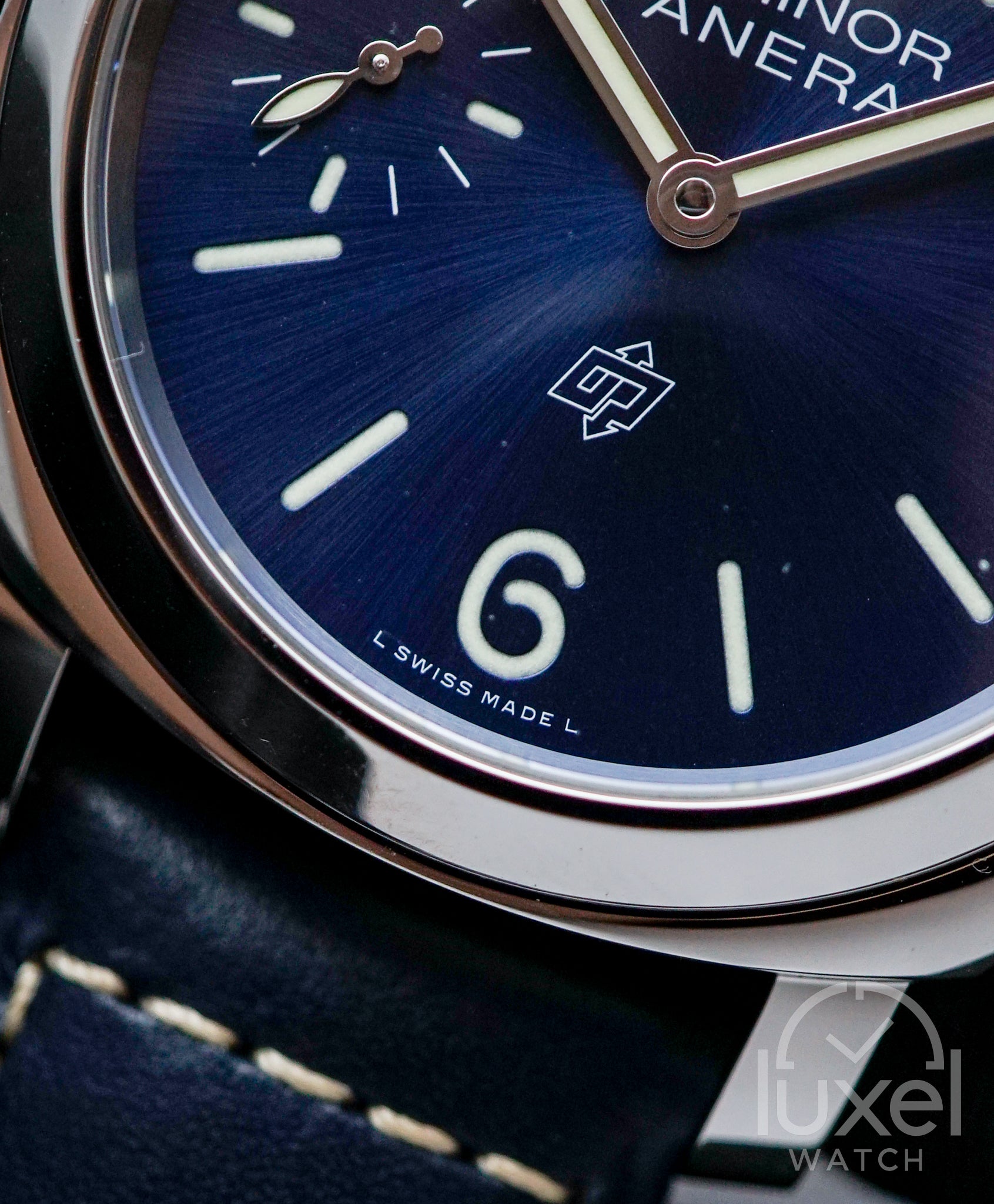 Blu Mare With Blue Dial Leather Strap + Extra Blue Rubber Strap PAM1085