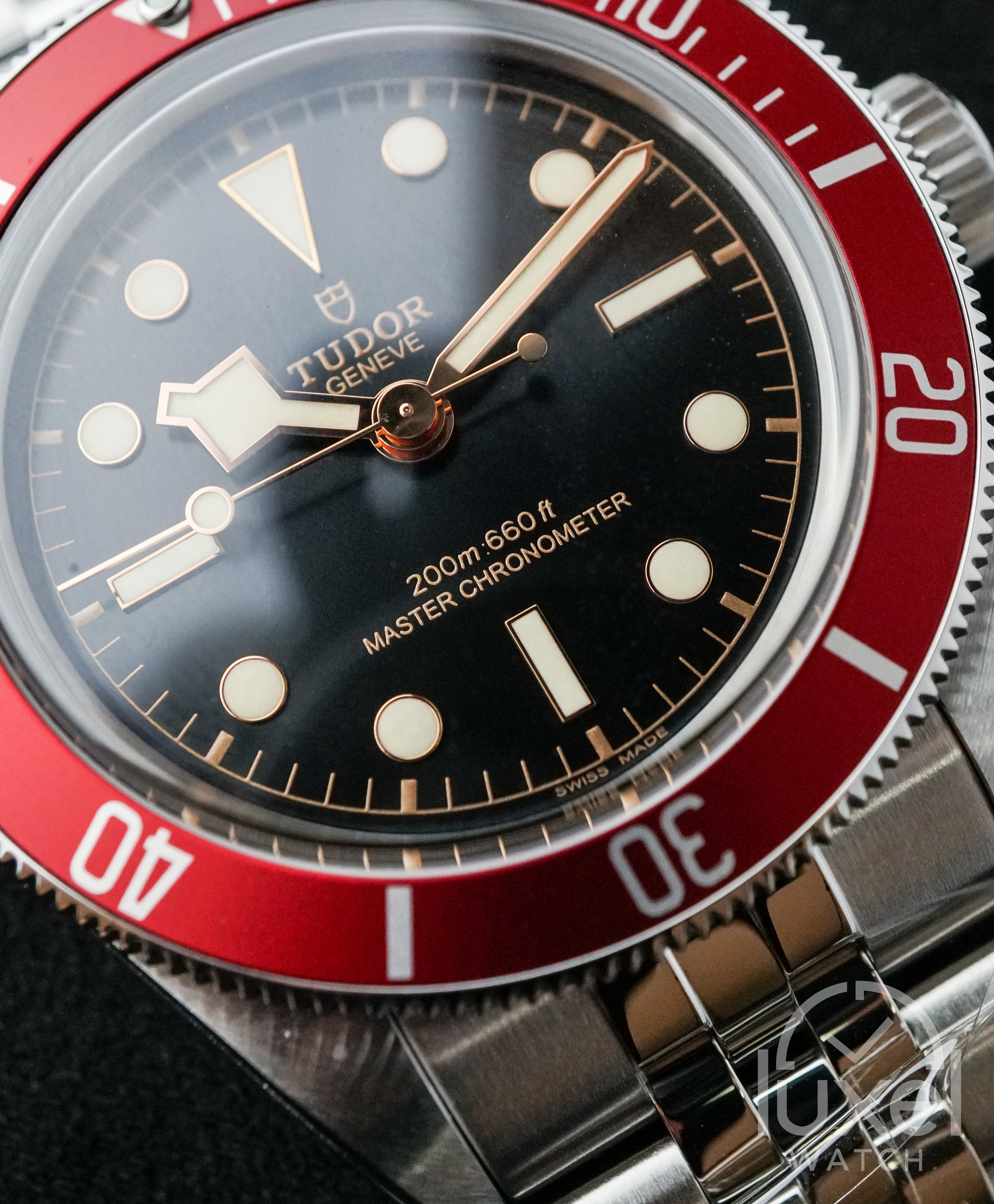 Black Bay 41  Black Domed Dial With Red Bezel Jubilee Bracelet M7941A1A0RU-0003