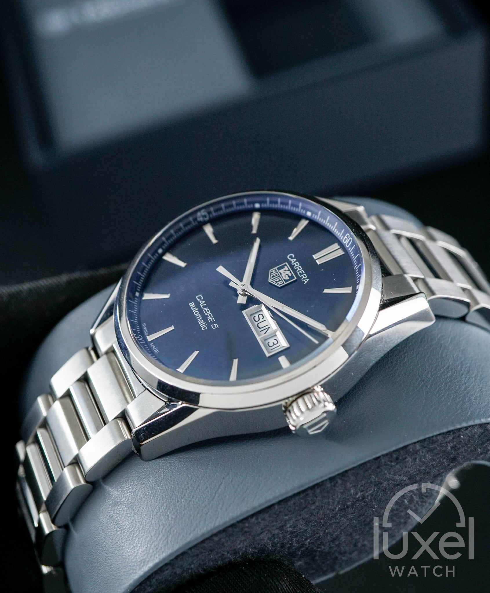 Carrera Calibre 5 Day-Date Blue Dial Steel Bracelet WAR201E