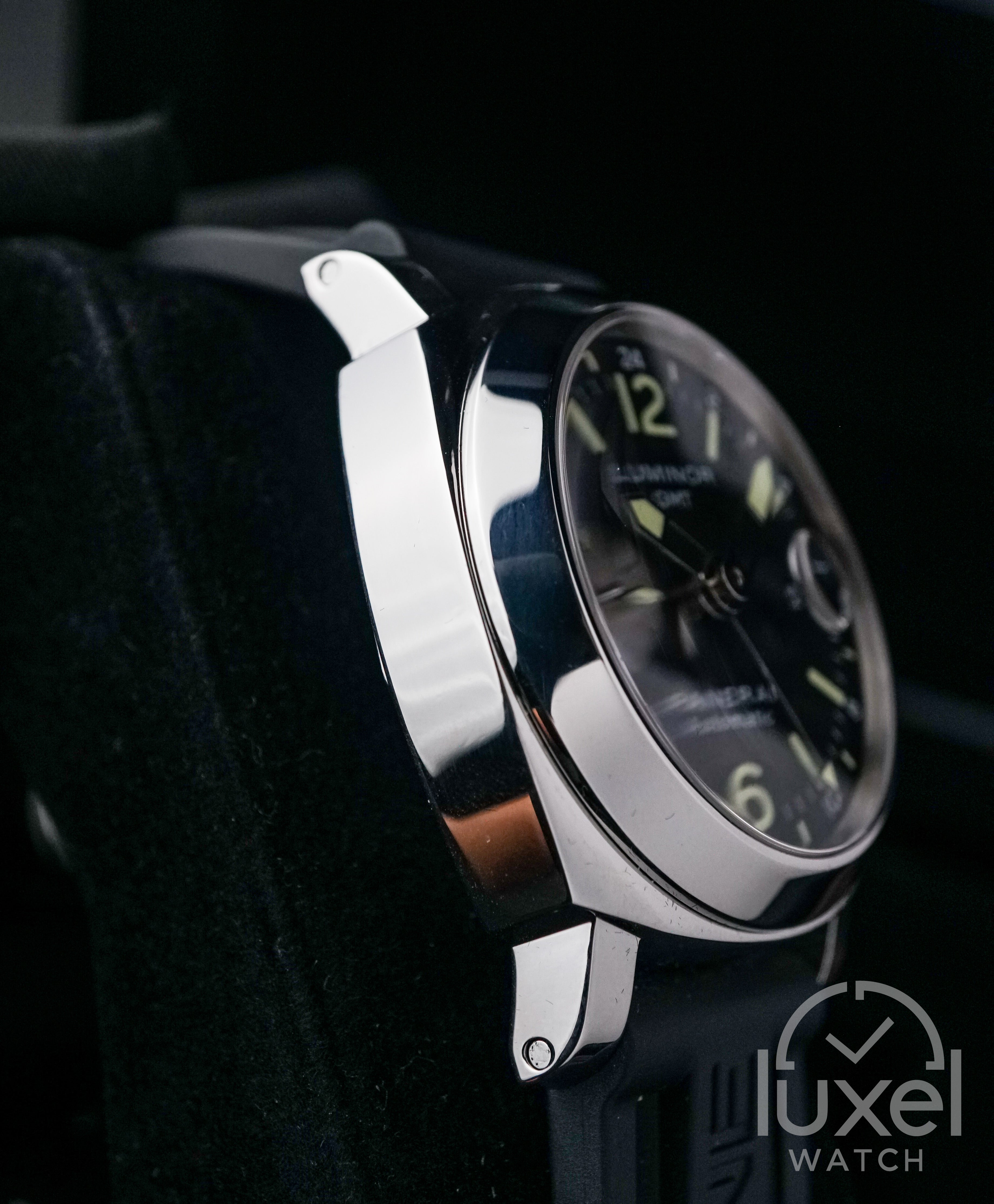 Luminor GMT Automatic Black Dial Leather + Extra Rubber Strap PAM00088