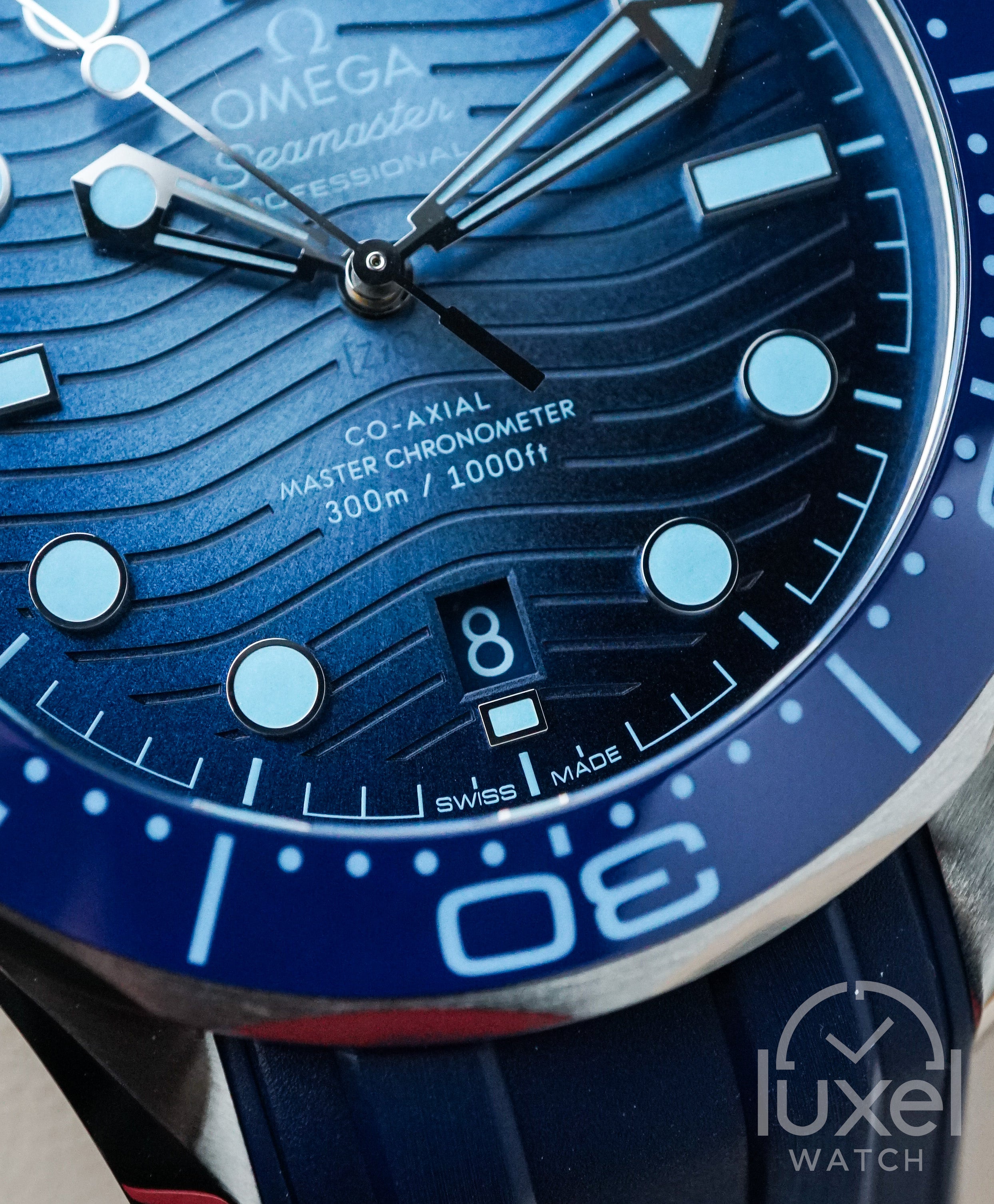 Seamaster Diver 300 M Summer Blue Ceramic Bezel Rubber Strap 210.32.42.20.03.002