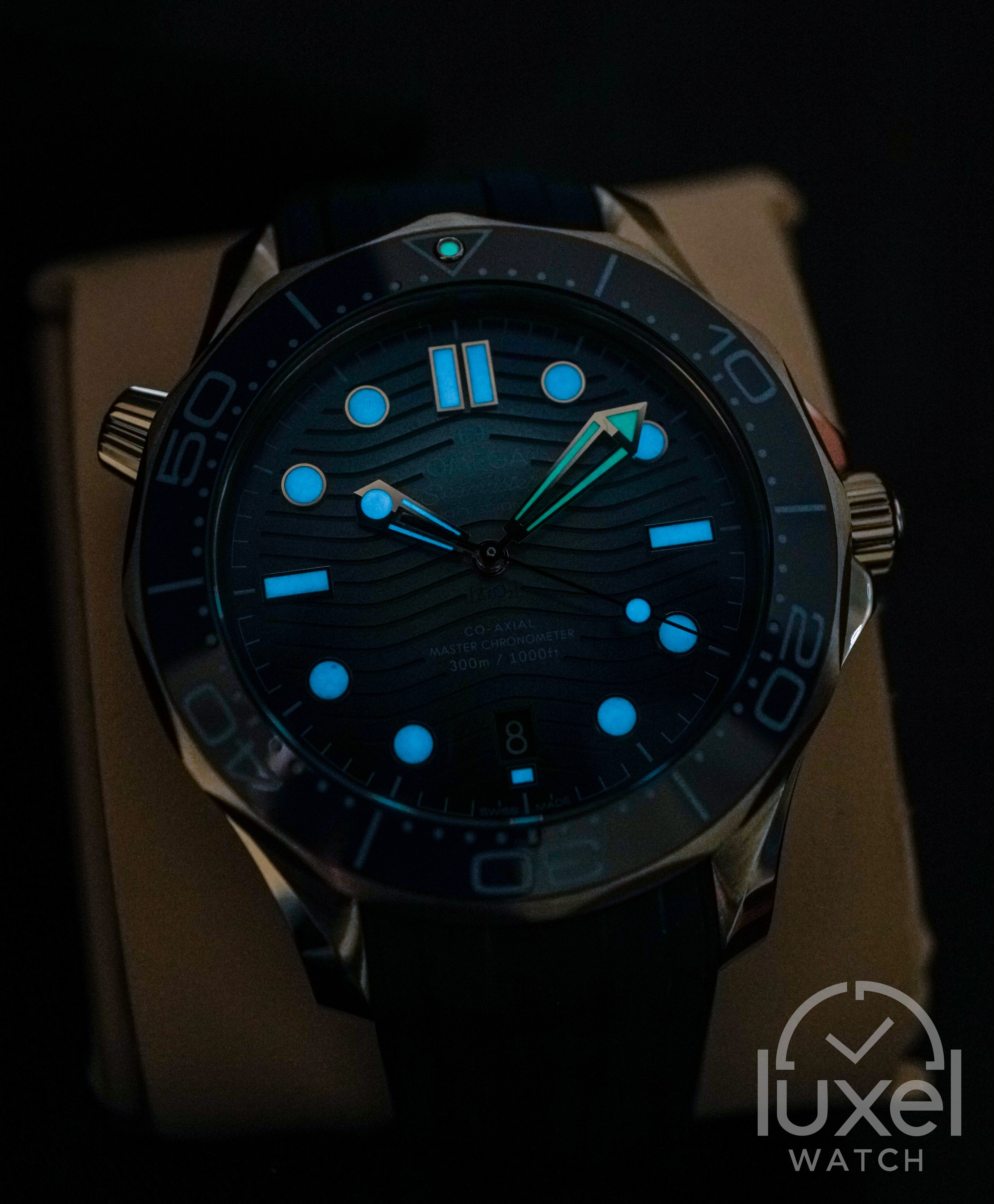 Seamaster Diver 300 M Summer Blue Ceramic Bezel Rubber Strap 210.32.42.20.03.002