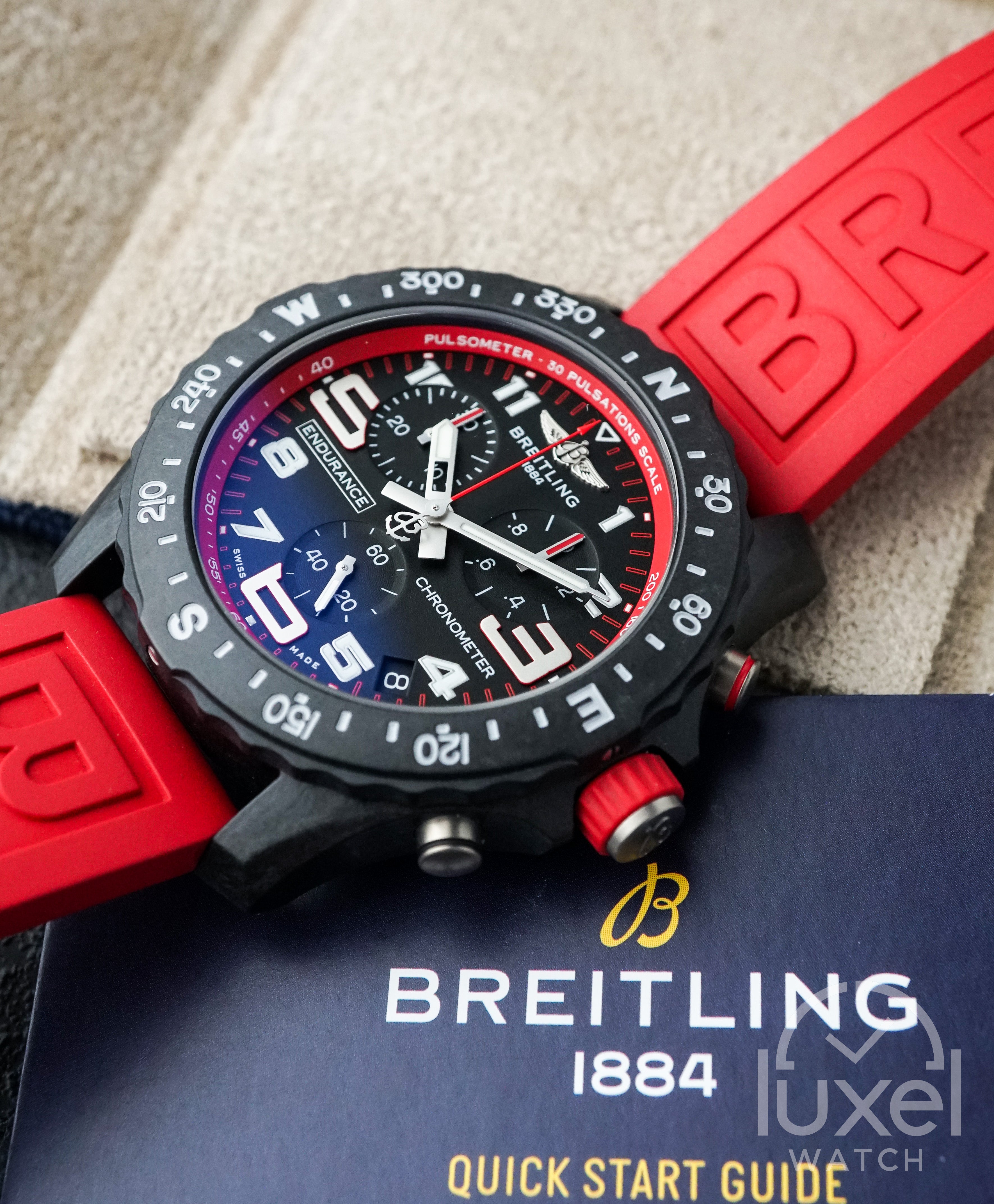 Endurance Pro Breitlight With Red Rubber Strap X82310D91B1S1