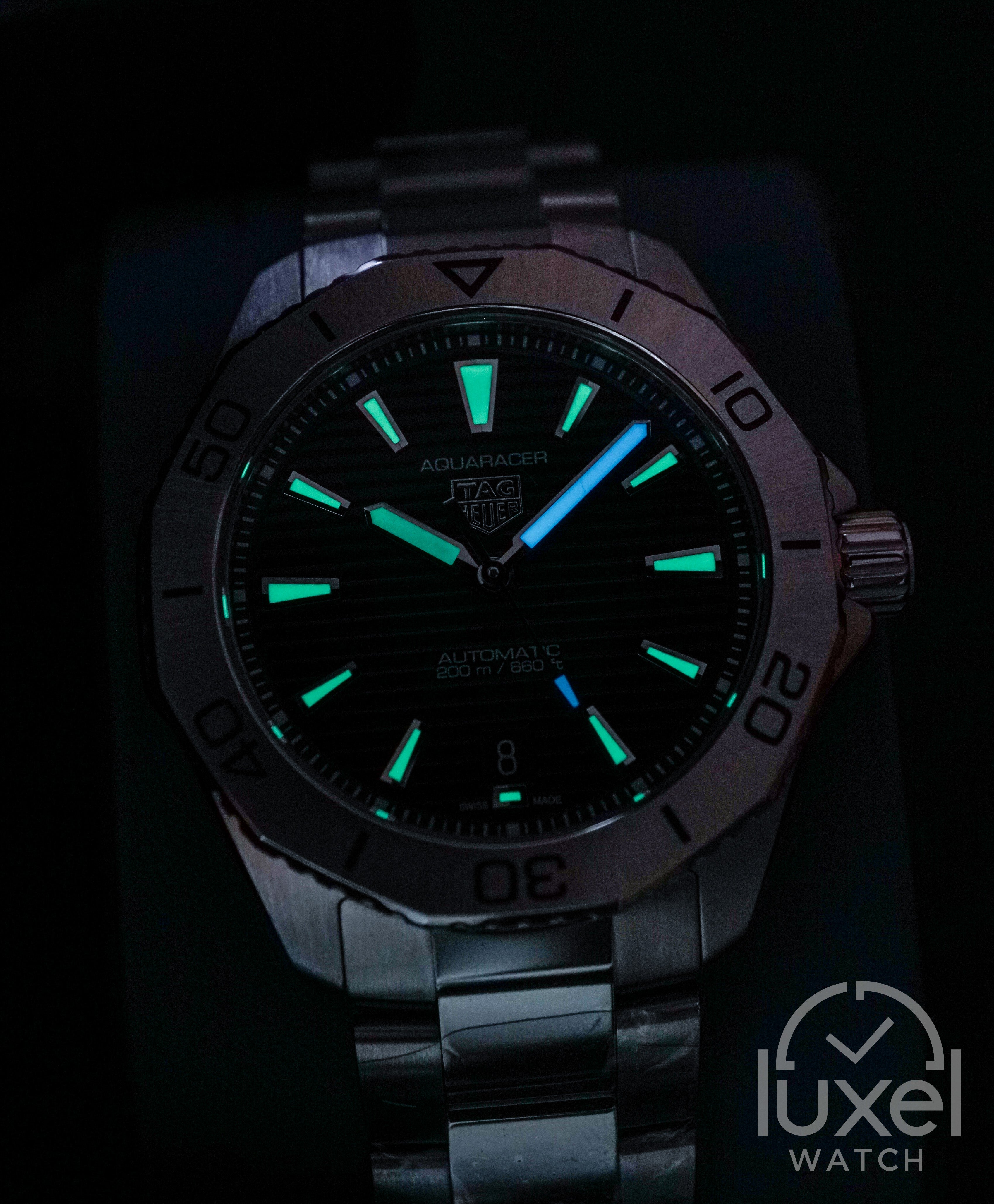 Aquaracer Professional 200 Date Green Dial With Stainless Steel Bracelet WBP2115.BA0627