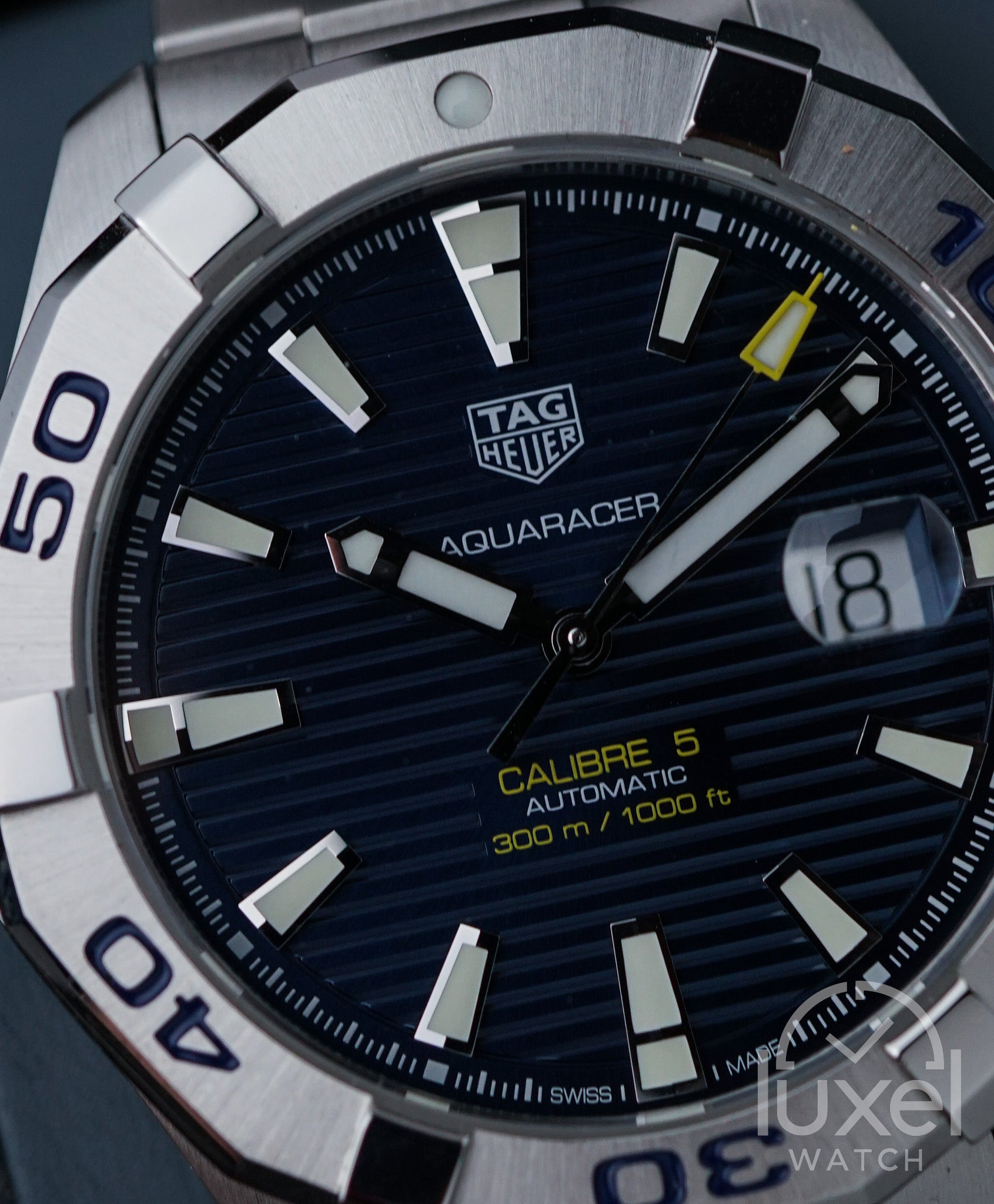 Aquaracer Proffesional 300 With Sunray Blue Dial Steel Bracelet WBD2112.BA0928