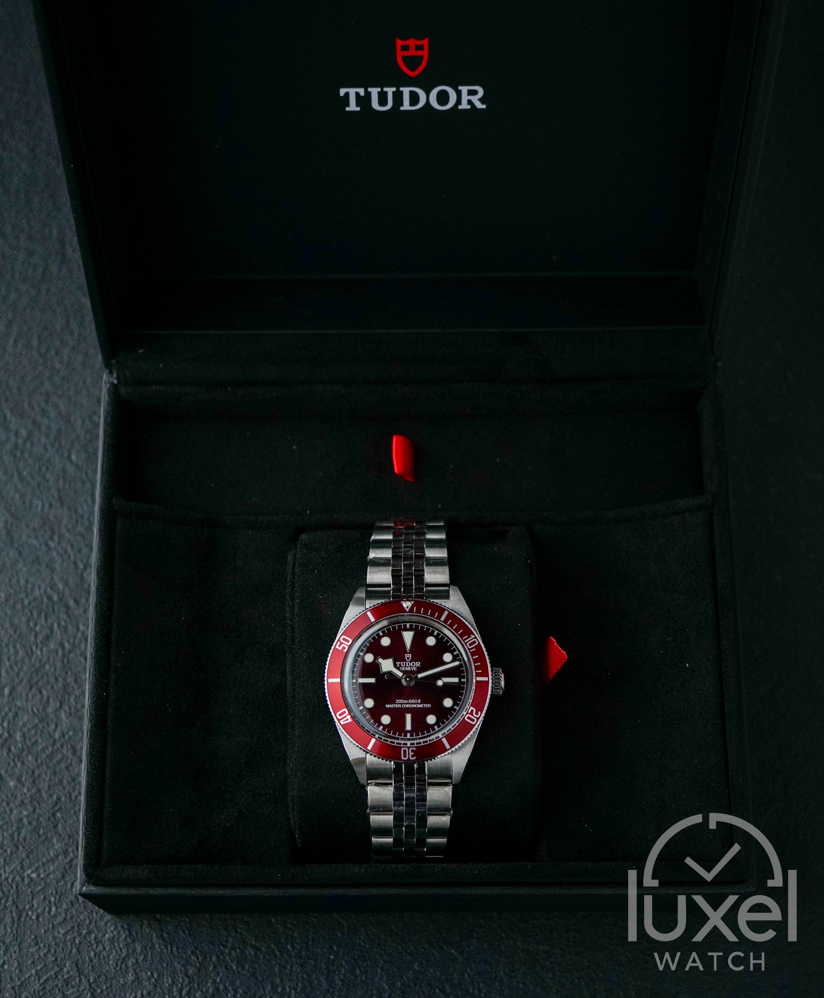Black Bay 58 Burgundy Dial Jubilee Bracelet M7939A1A0RU-0001
