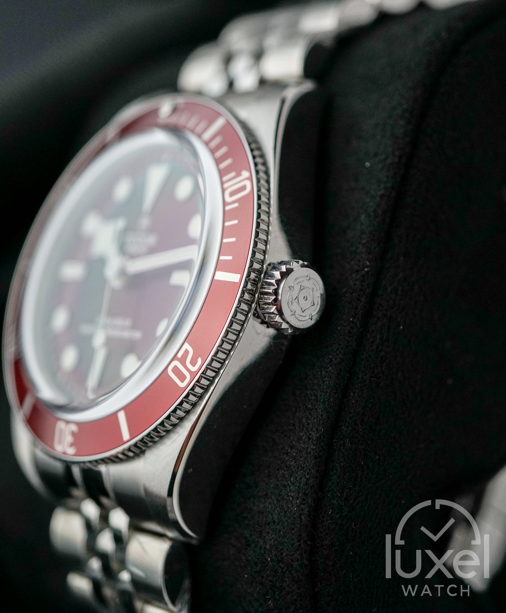 Black Bay 58 Burgundy Dial Jubilee Bracelet M7939A1A0RU-0001