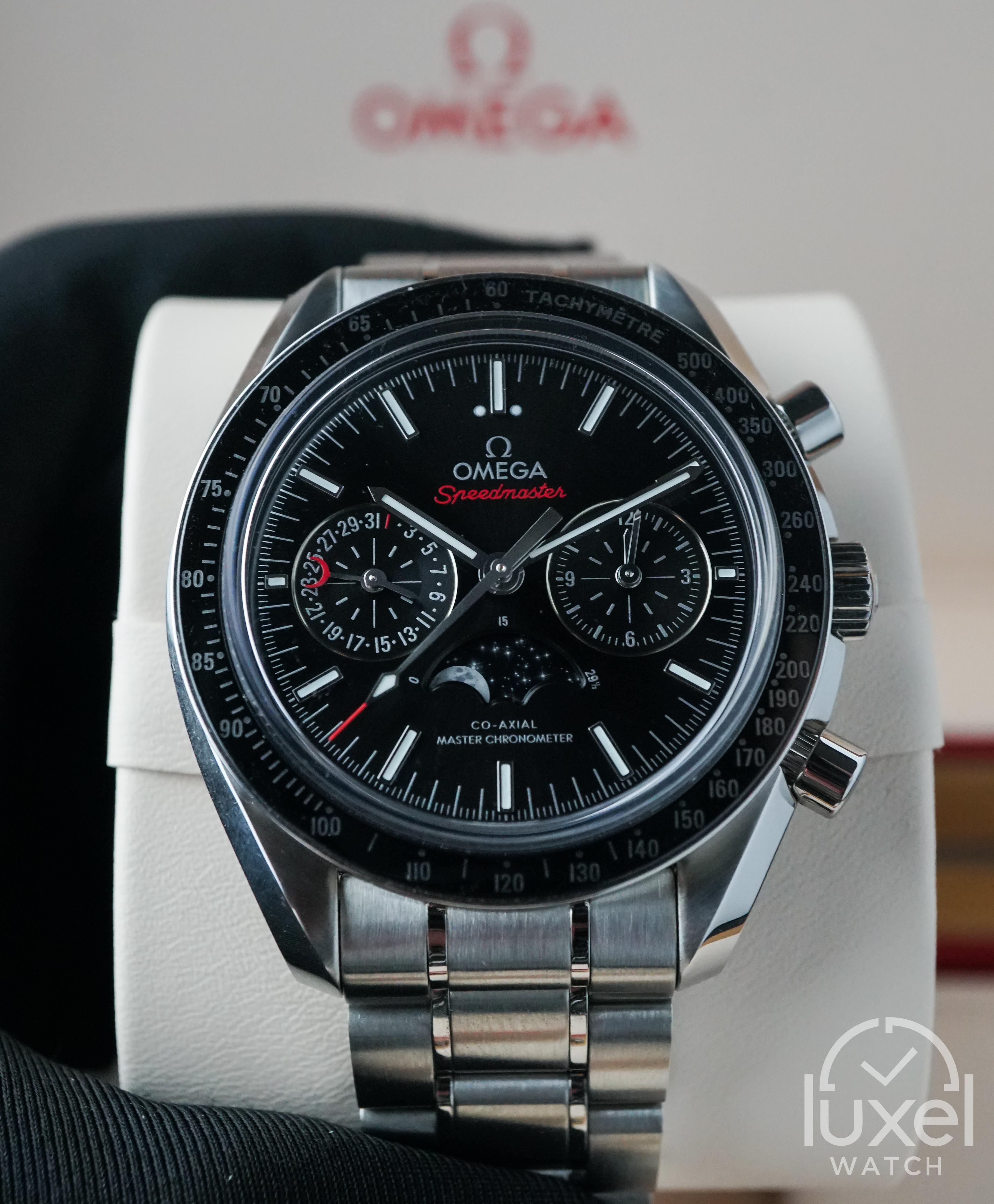 omega Speedmaster Moonphase With Black Dial Aligator Strap 304.33.44.52.01.001