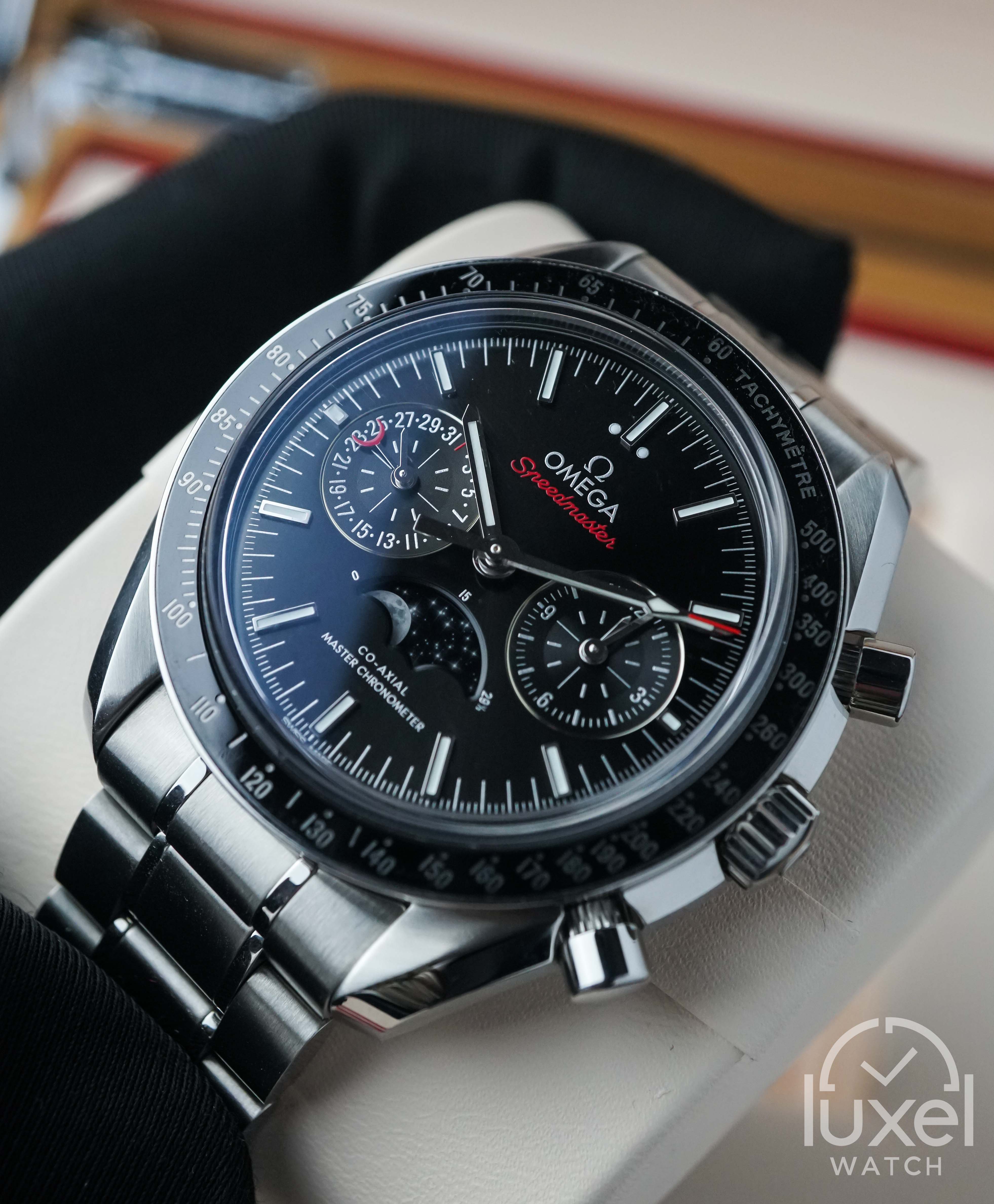 omega Speedmaster Moonphase With Black Dial Aligator Strap 304.33.44.52.01.001