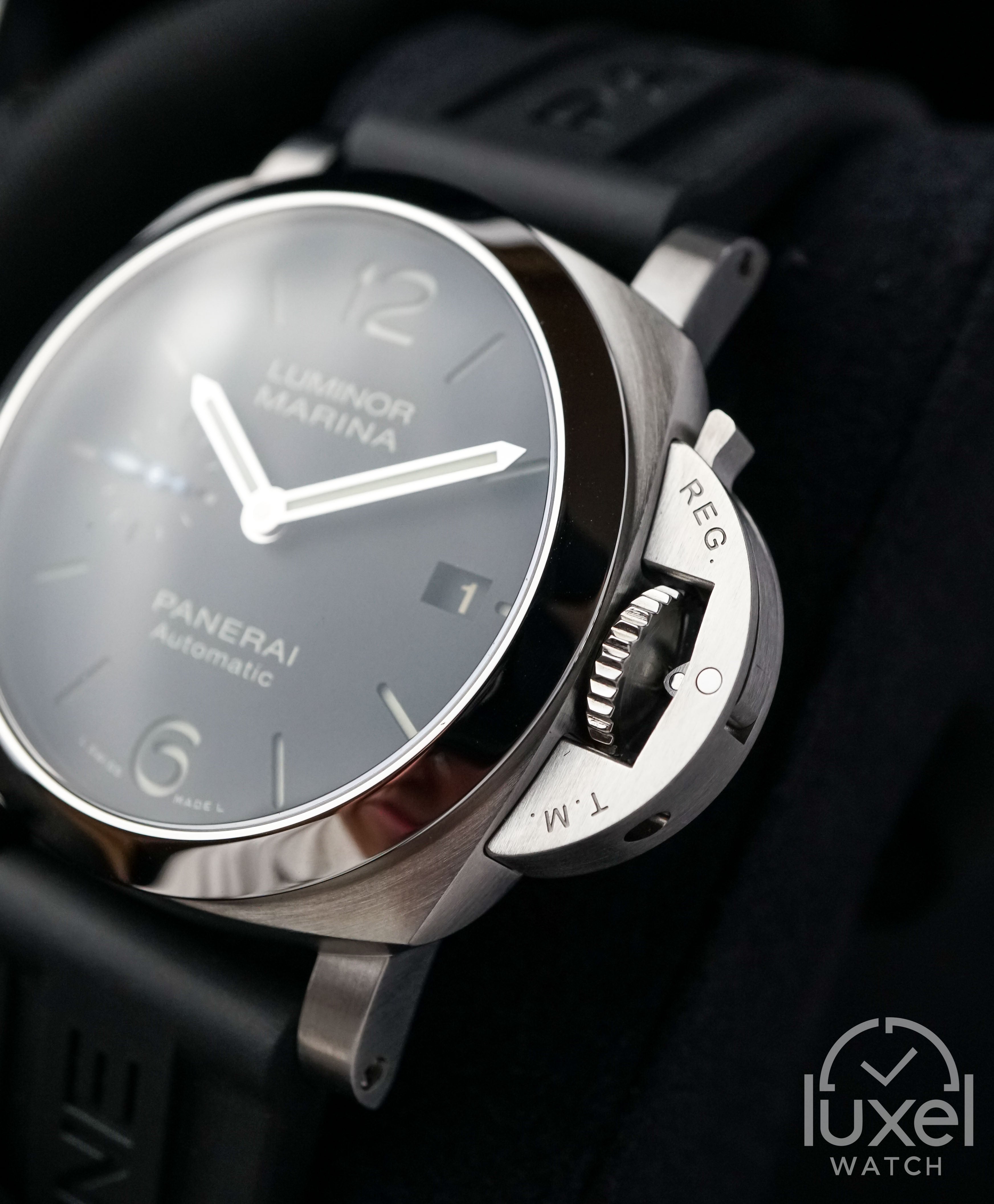 panerai Luminor Quaranta With Black Dial Rubber Strap PAM1372