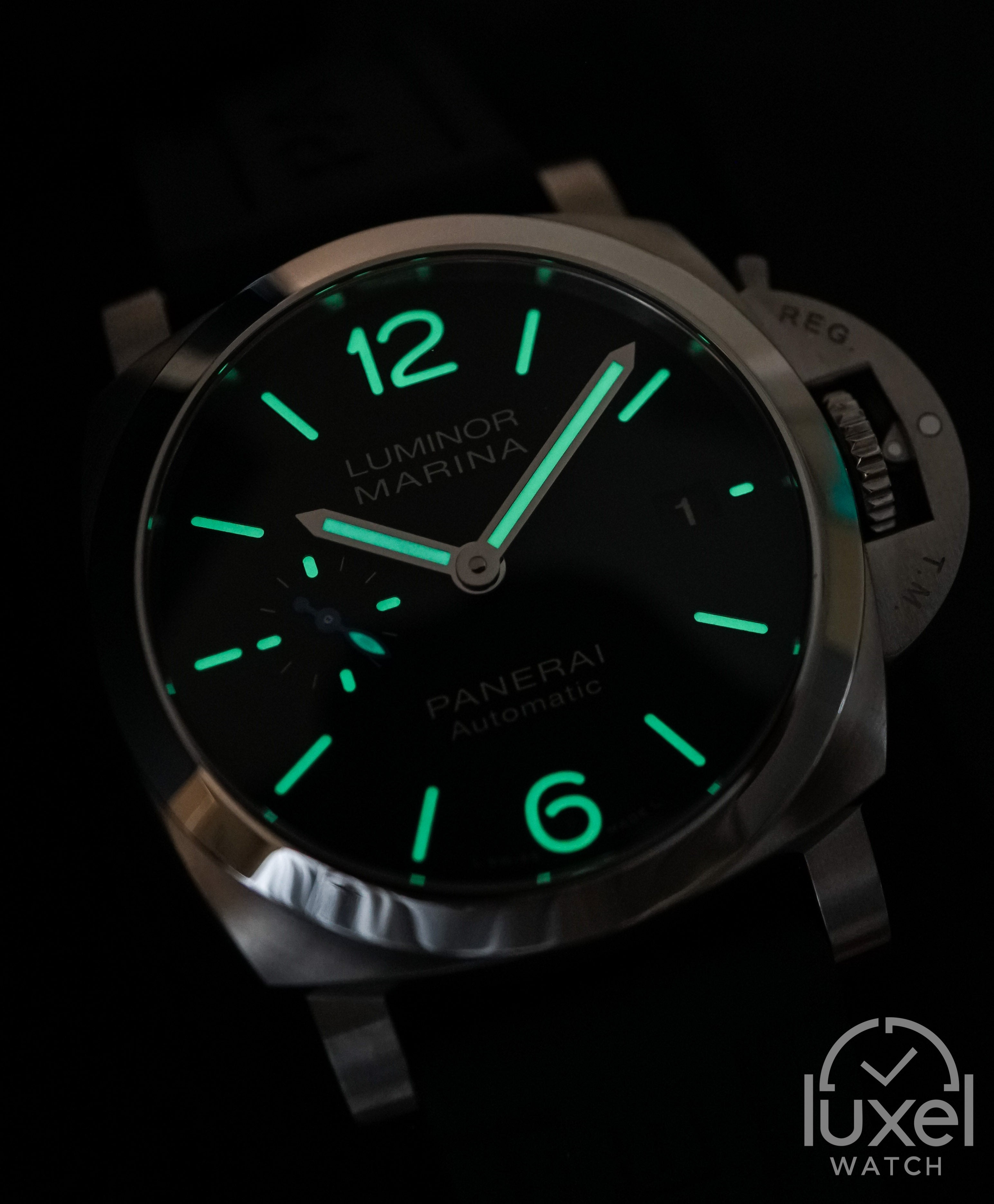 panerai Luminor Quaranta With Black Dial Rubber Strap PAM1372