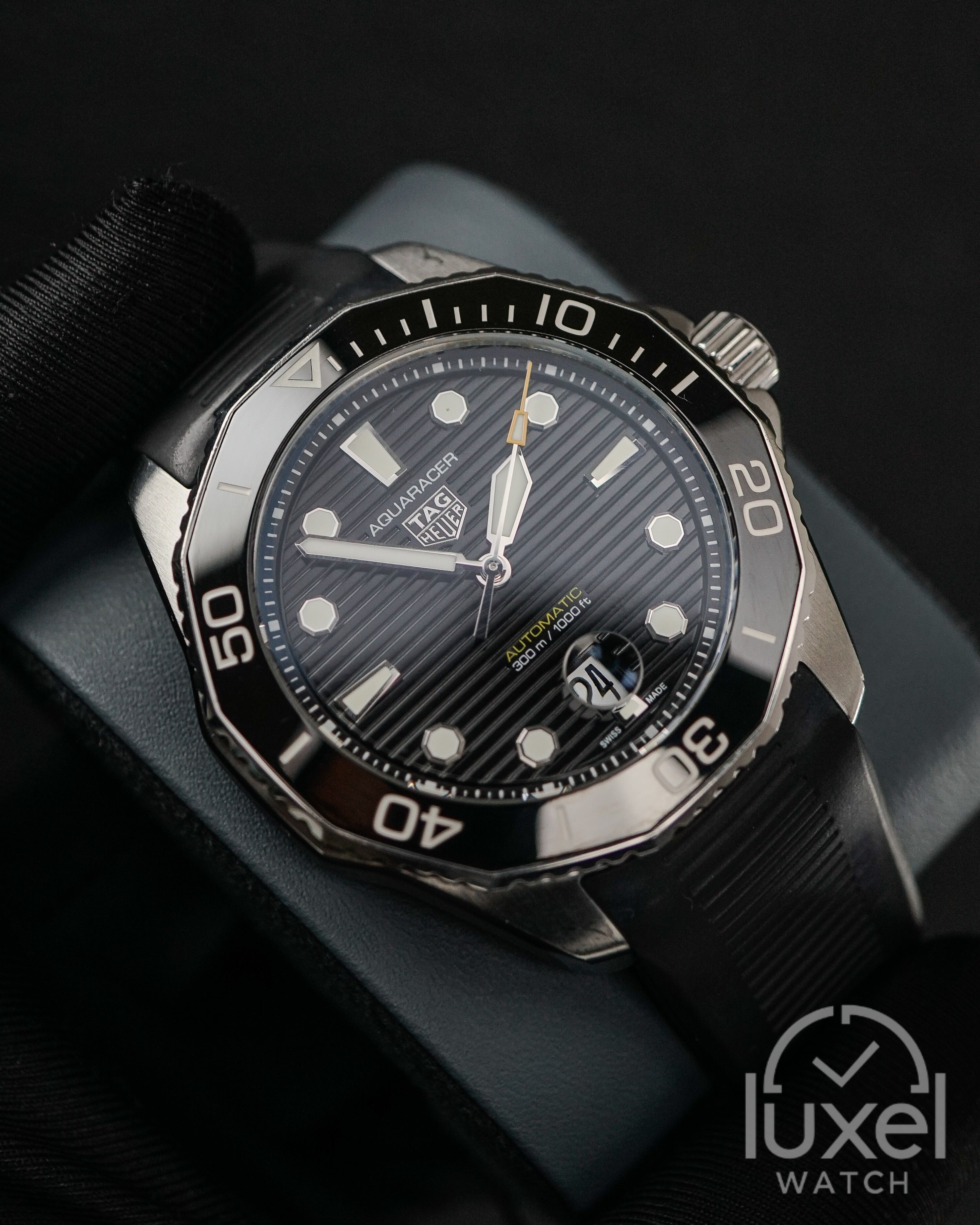 Aquaracer Professional 300 Date Black Dial Rubber Strap WBP201A.FT6197