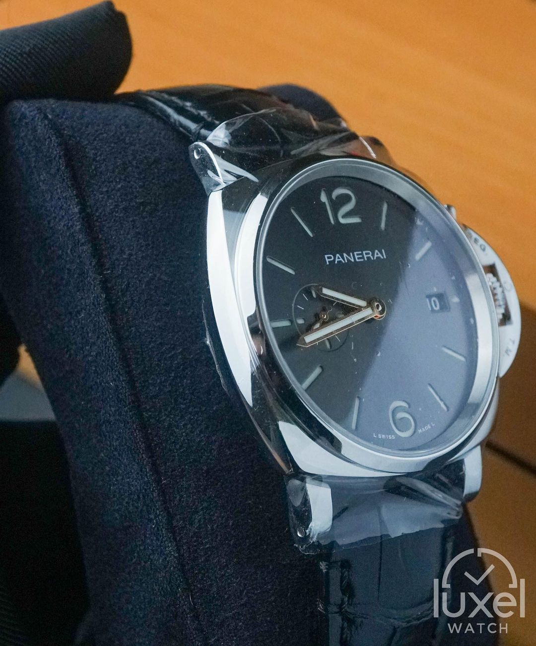 panerai Luminor Due With Black Dial Leather Strap PAM01250