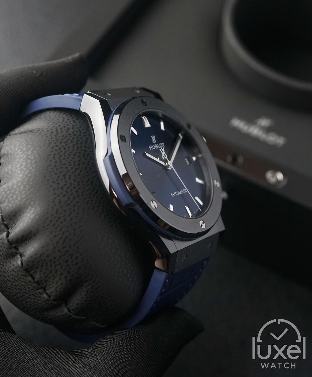 hublot Classic Fusion Ceramic With Blue Dial Alligator Strap 511.CM.7170.LR