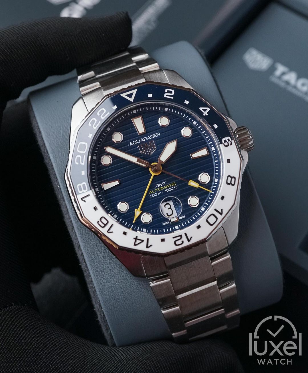 tag heuer Aquaracer Professional 300 GMT With Blue Dial Steel Bracelet WBP2010