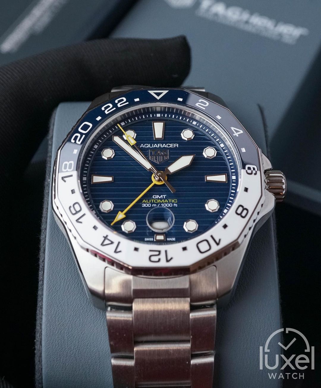 tag heuer Aquaracer Professional 300 GMT With Blue Dial Steel Bracelet WBP2010