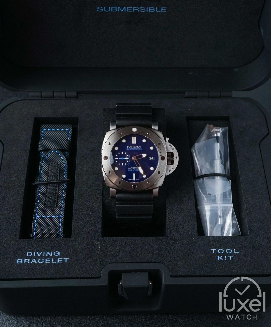 panerai Submersible BMG-TECH With Blue Dial Rubber Strap PAM00692