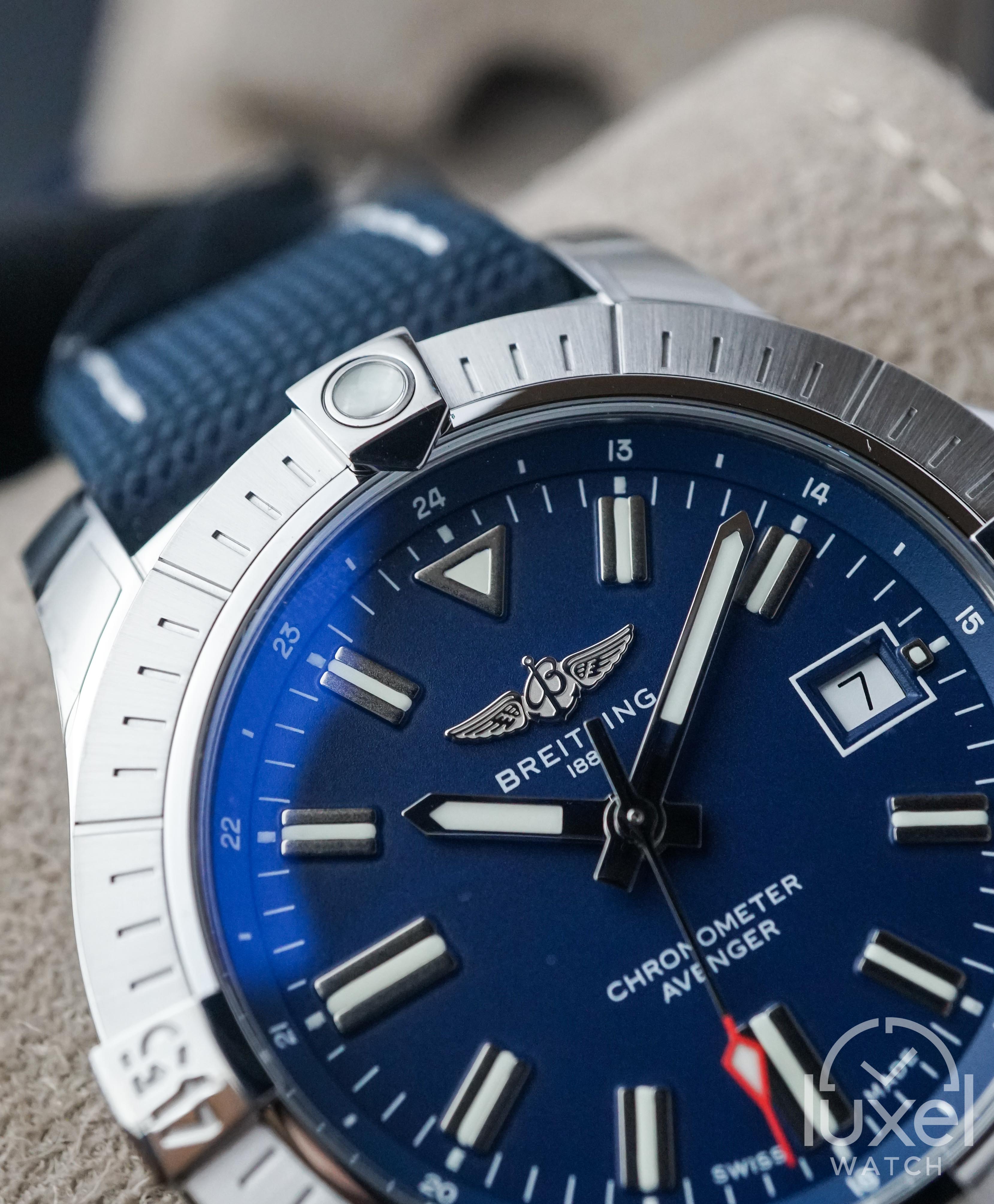 breitling Avenger With Blue Dial Leather Strap A17318101C1X2