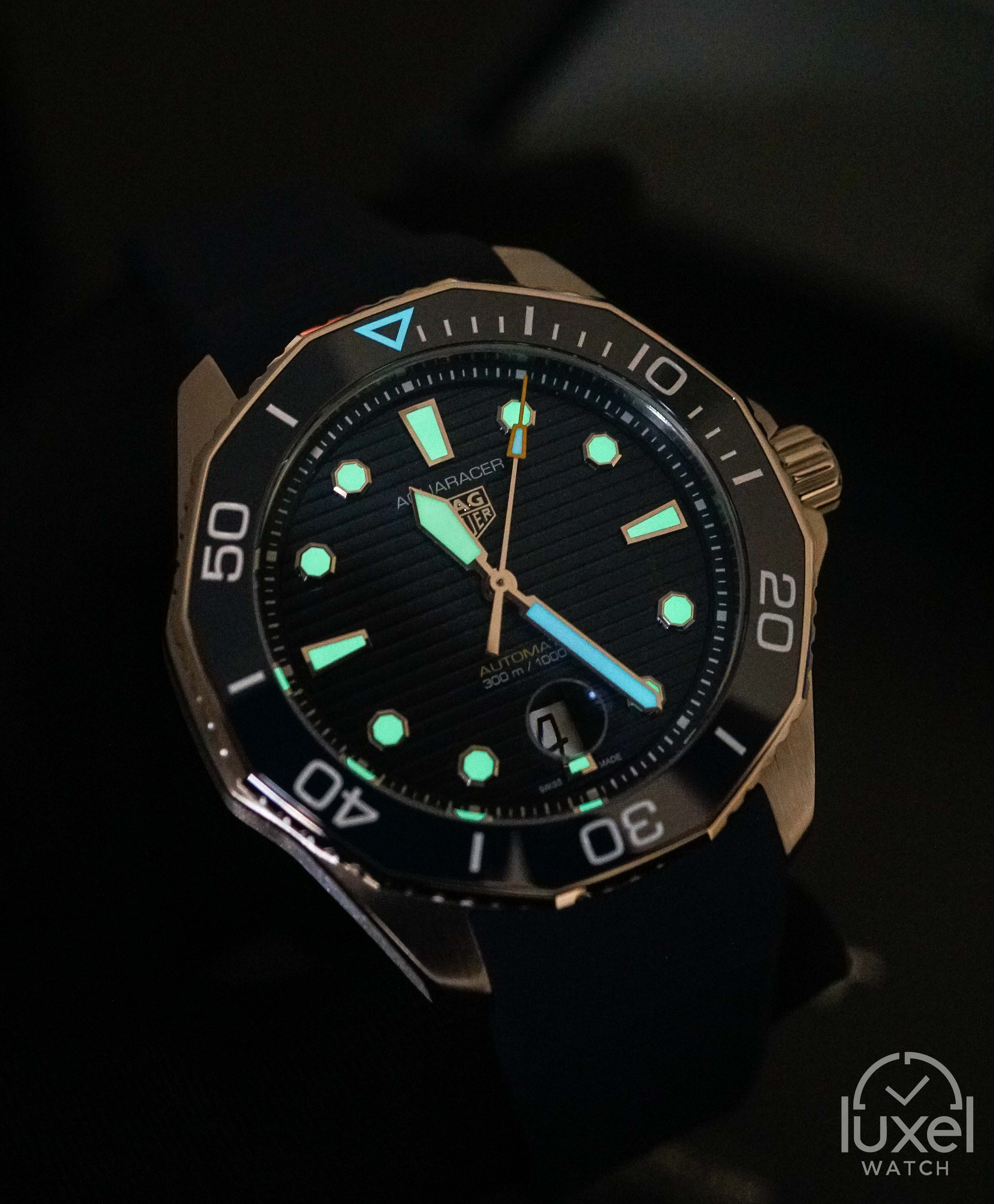 tag heuer Aquaracer Professional 300 With Blue Dial Rubber Strap WBP201B