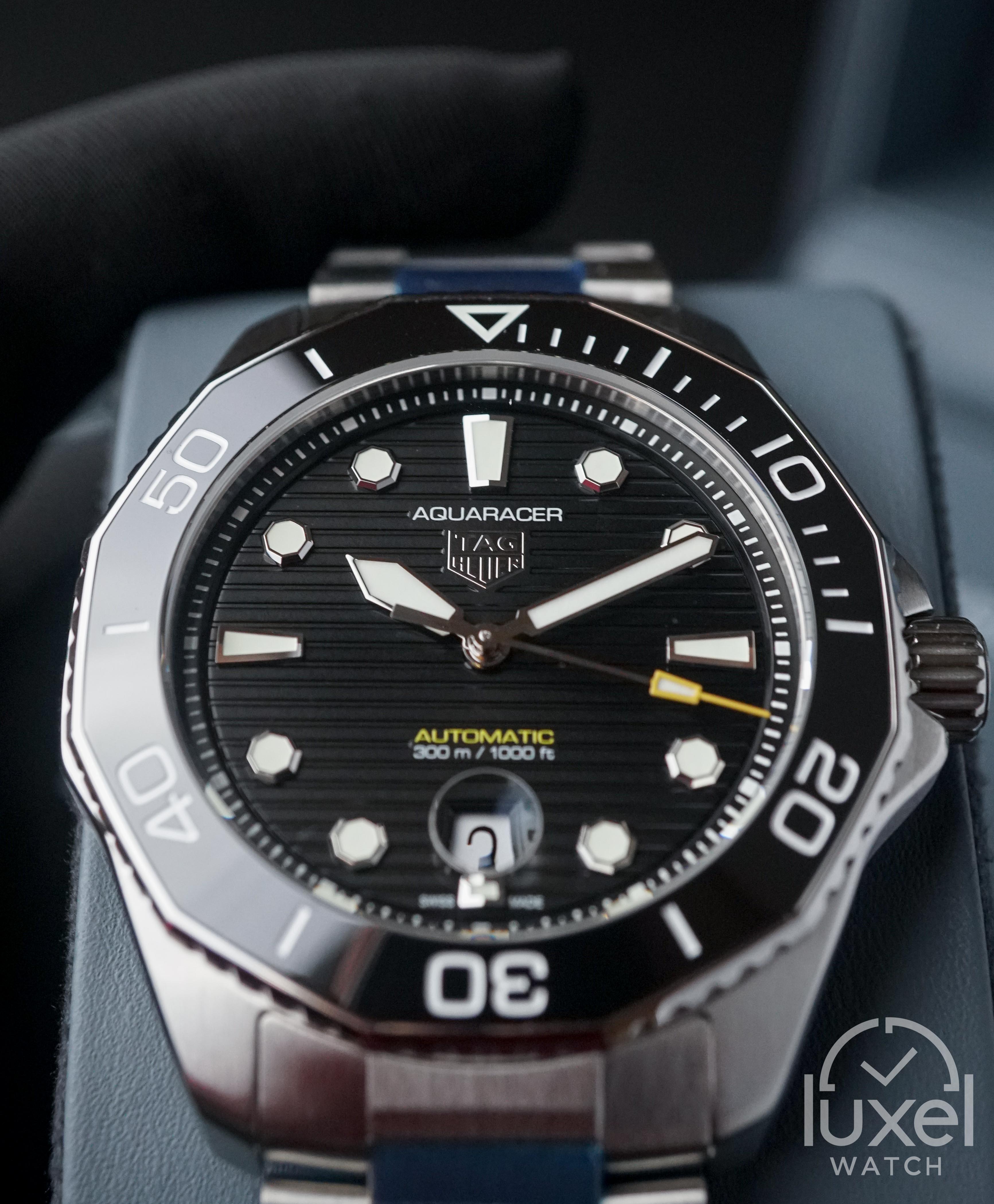 tag heuer Aquaracer Professional 300 With Black Dial Steel Bracelet WBP201A