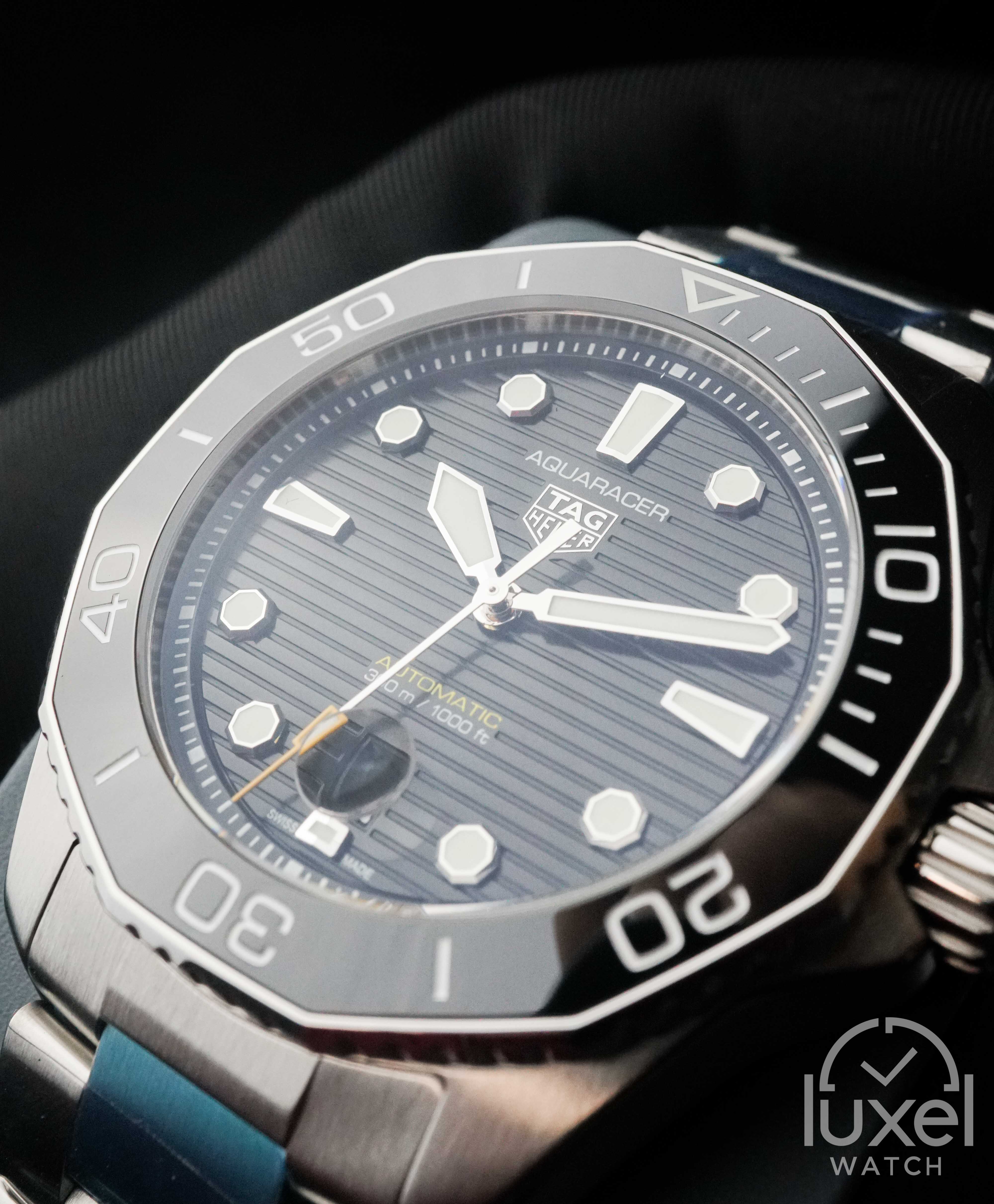 tag heuer Aquaracer Professional 300 With Black Dial Steel Bracelet WBP201A