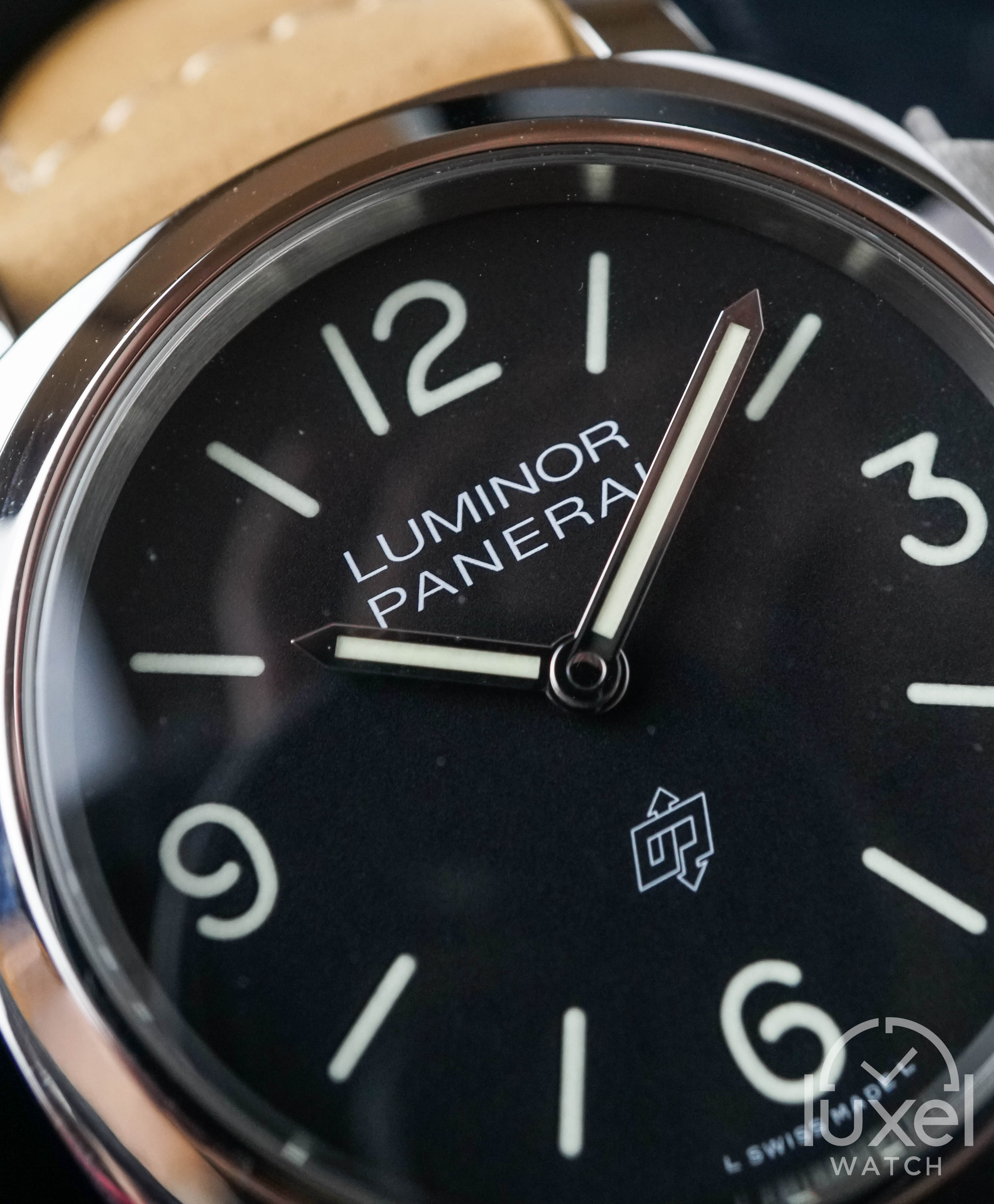 panerai Luminor Base Logo With Black Dial Leather Strap PAM1086