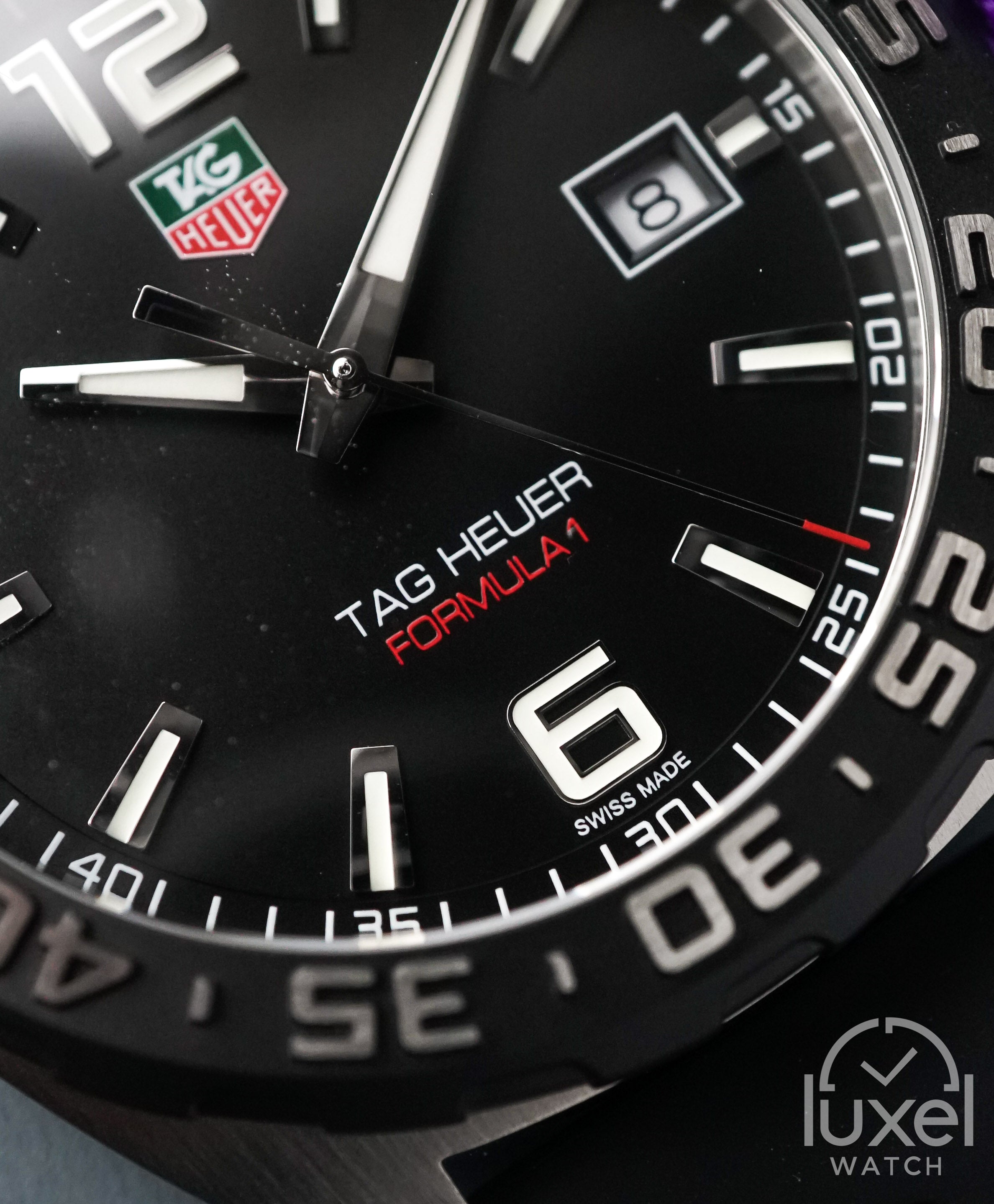 tag heuer Formula 1 Quartz With Black Dial Rubber Strap WAZ1110.FT8023