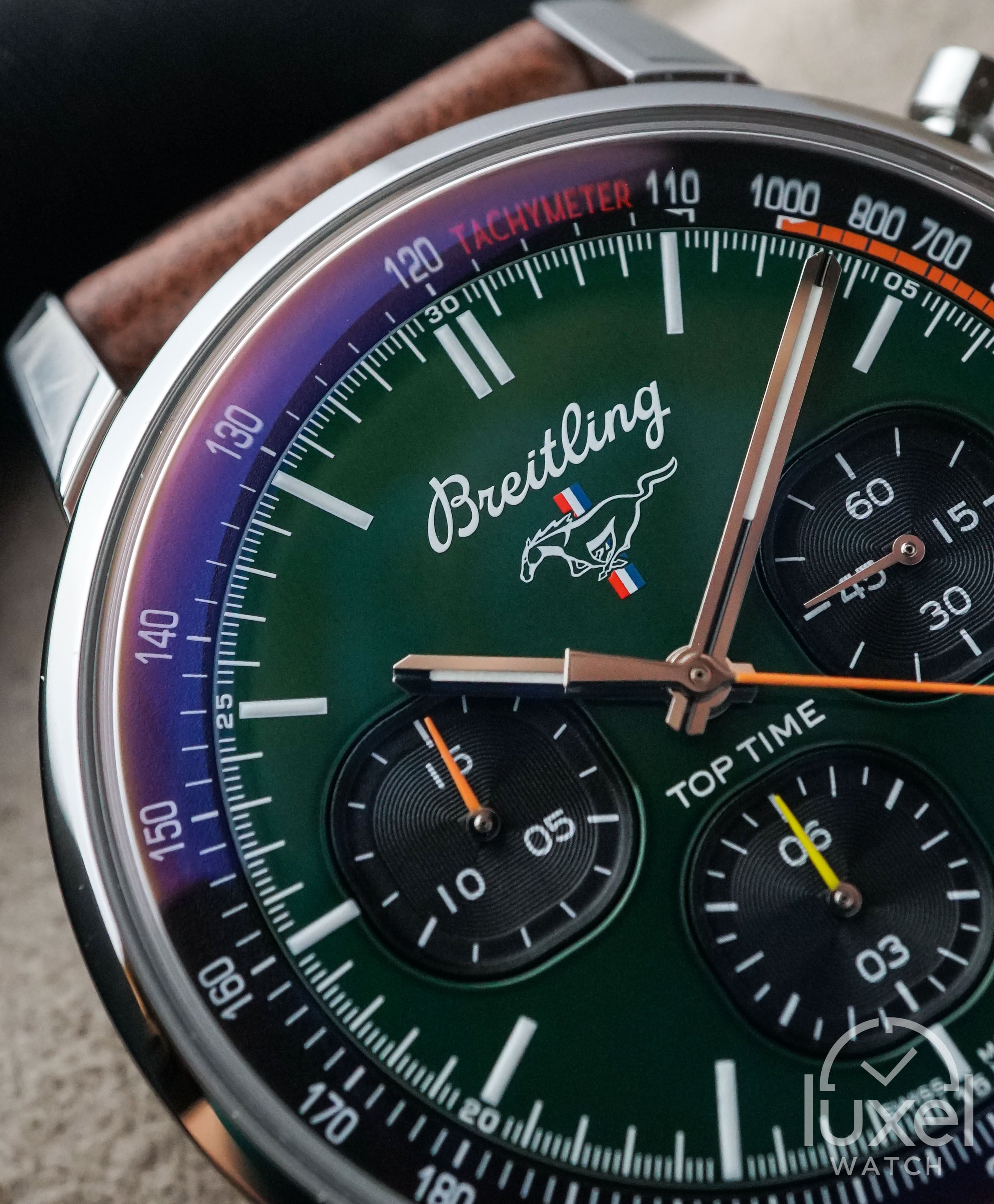 breitling Top Time Ford Mustang With Green Dial Leather Strap A253101A1L1X1