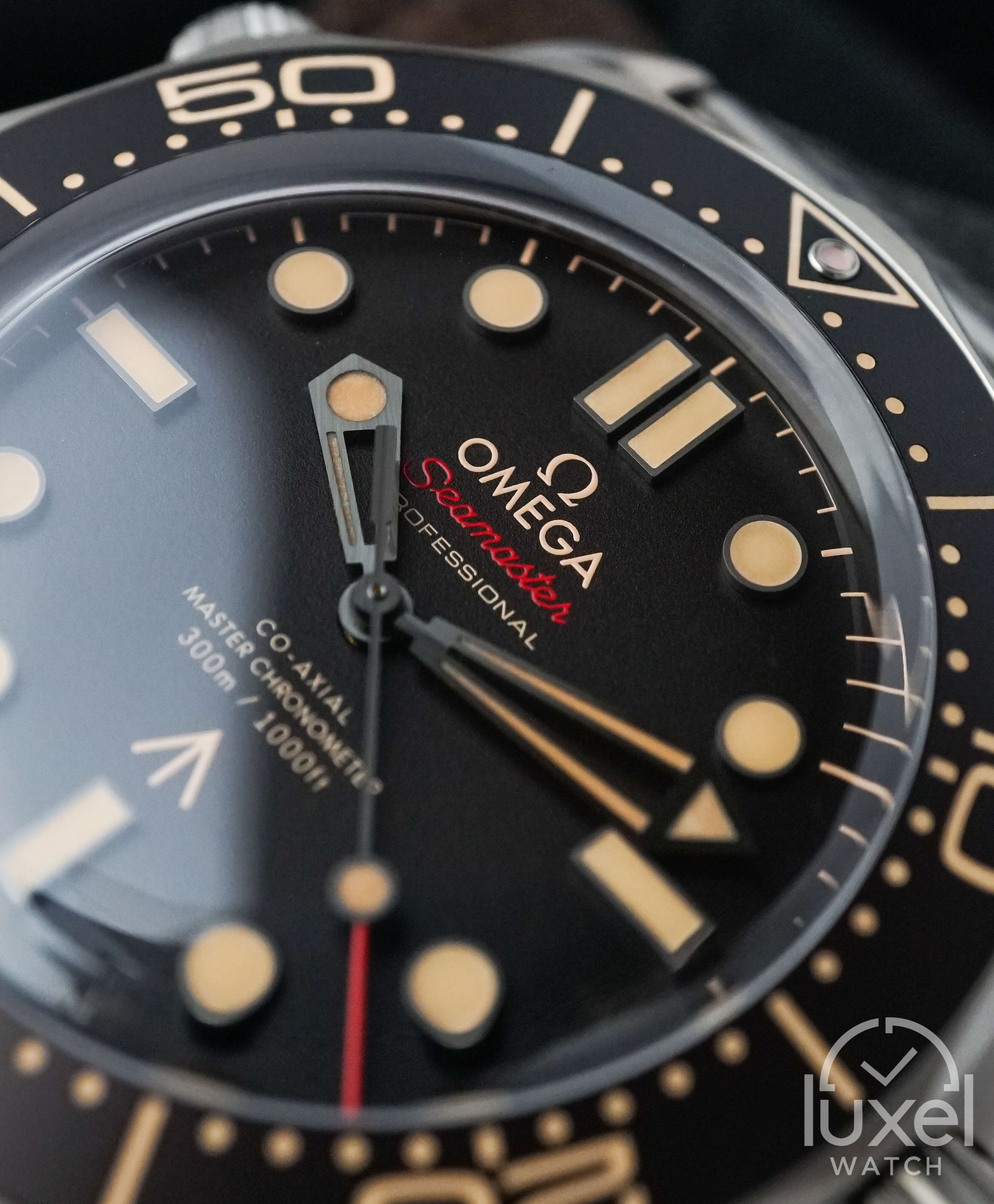 Jam omega hot sale seamaster 007