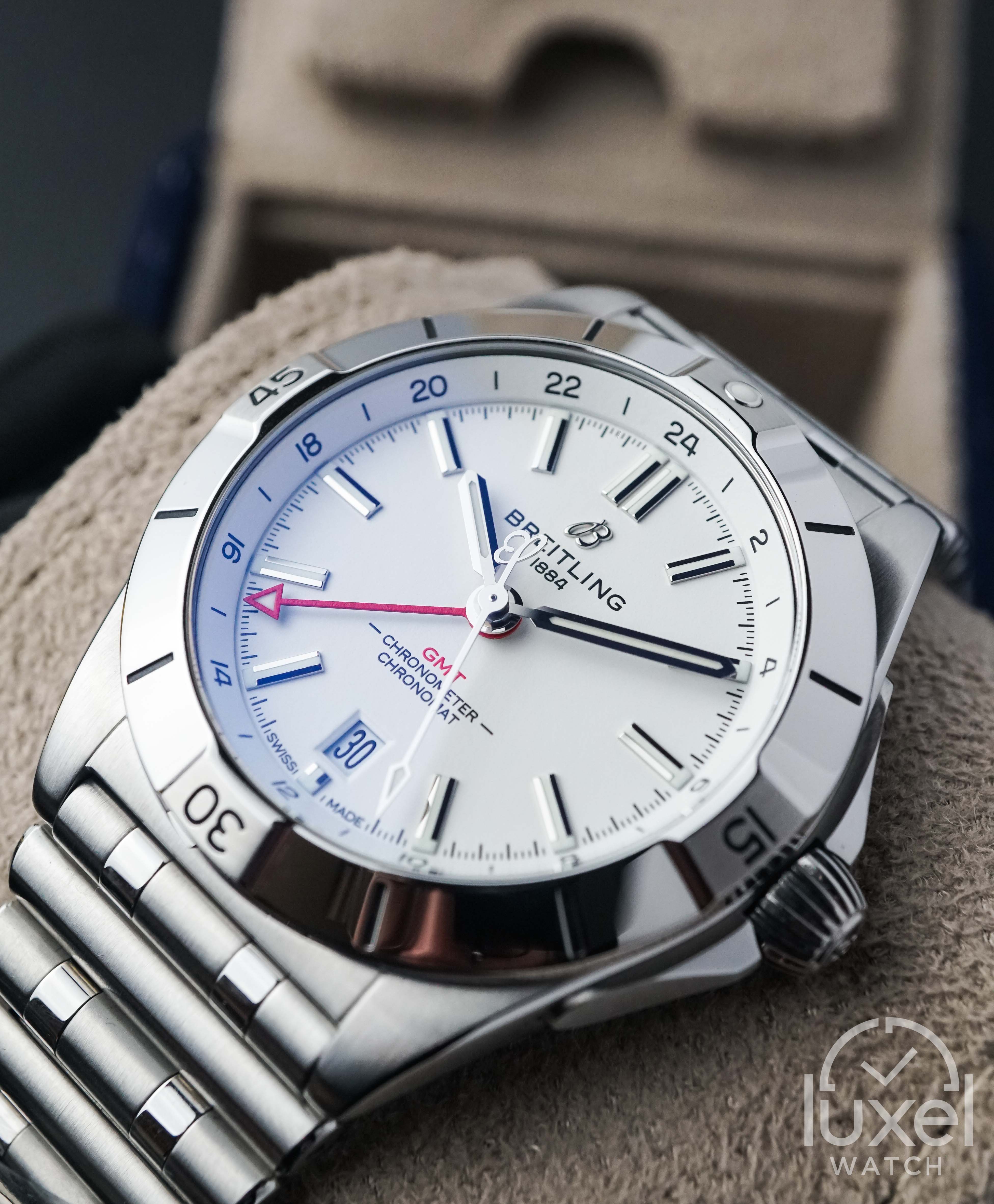 Breitling Chronomat GMT 40mm White Dial Steel Bracelet