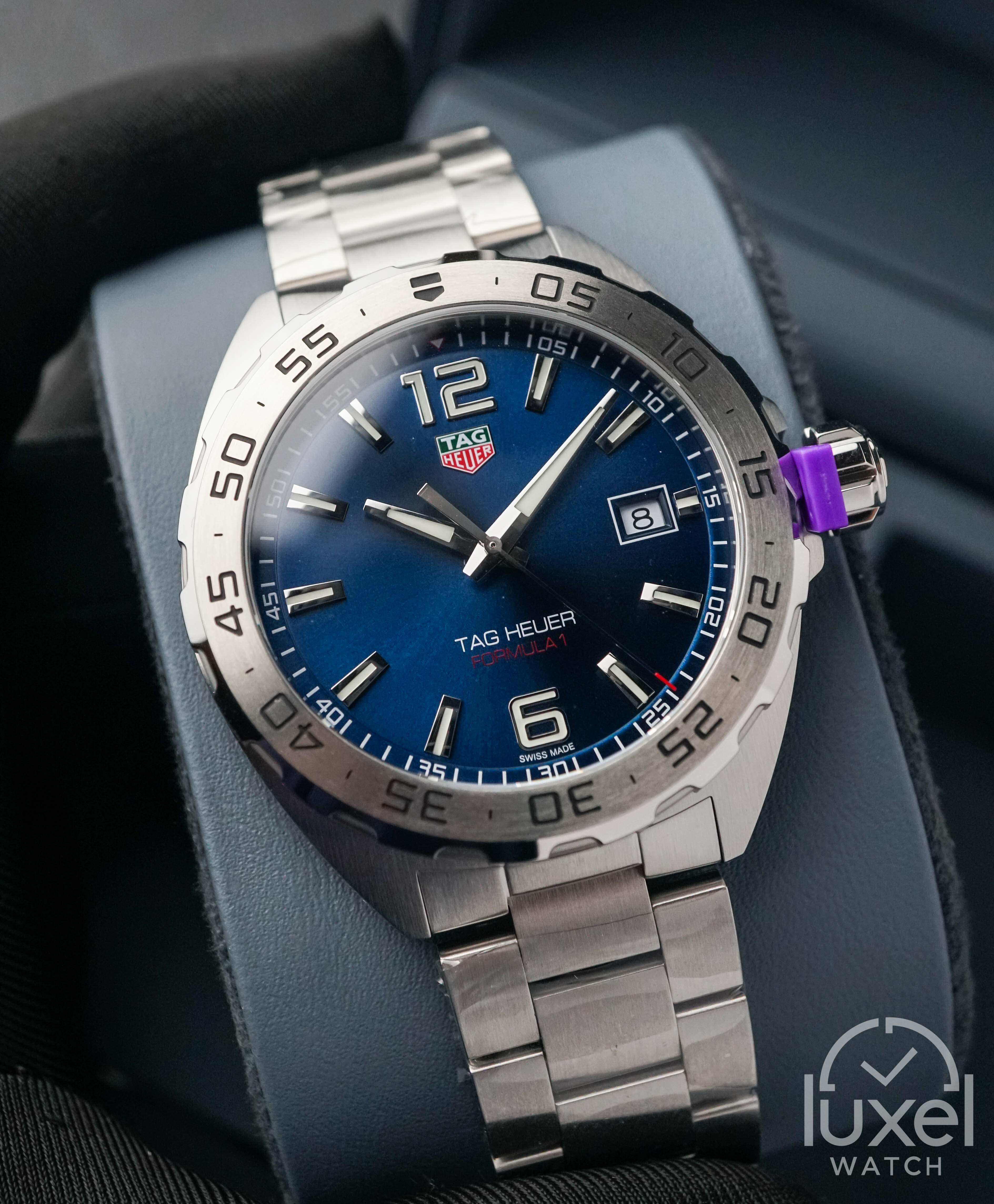 Tag Heuer Formula 1 With Sunray Blue Dial Steel Bracelet WAZ1118.BA0875