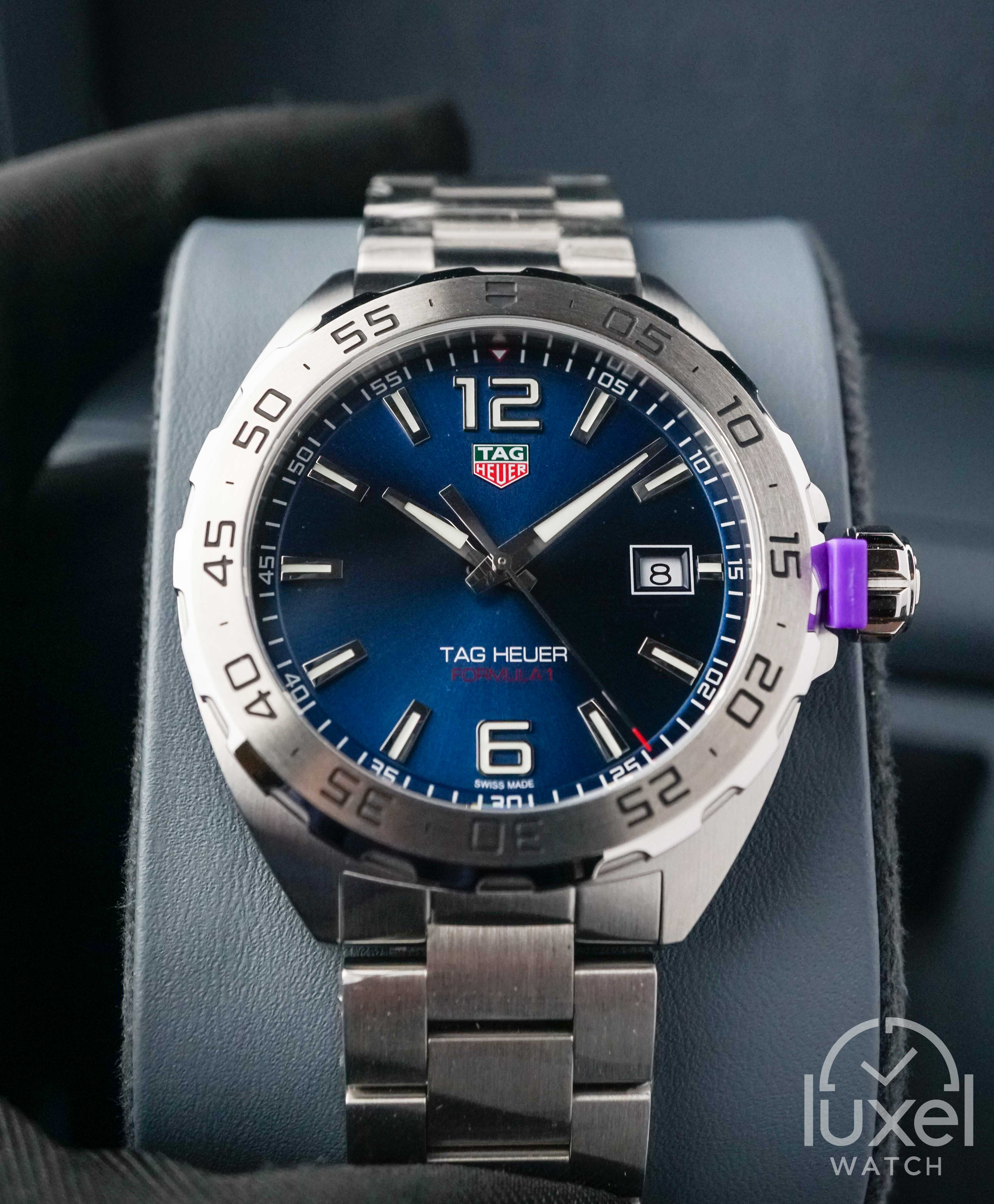 Formula 1 With Sunray Blue Dial Steel Bracelet WAZ1118.BA0875